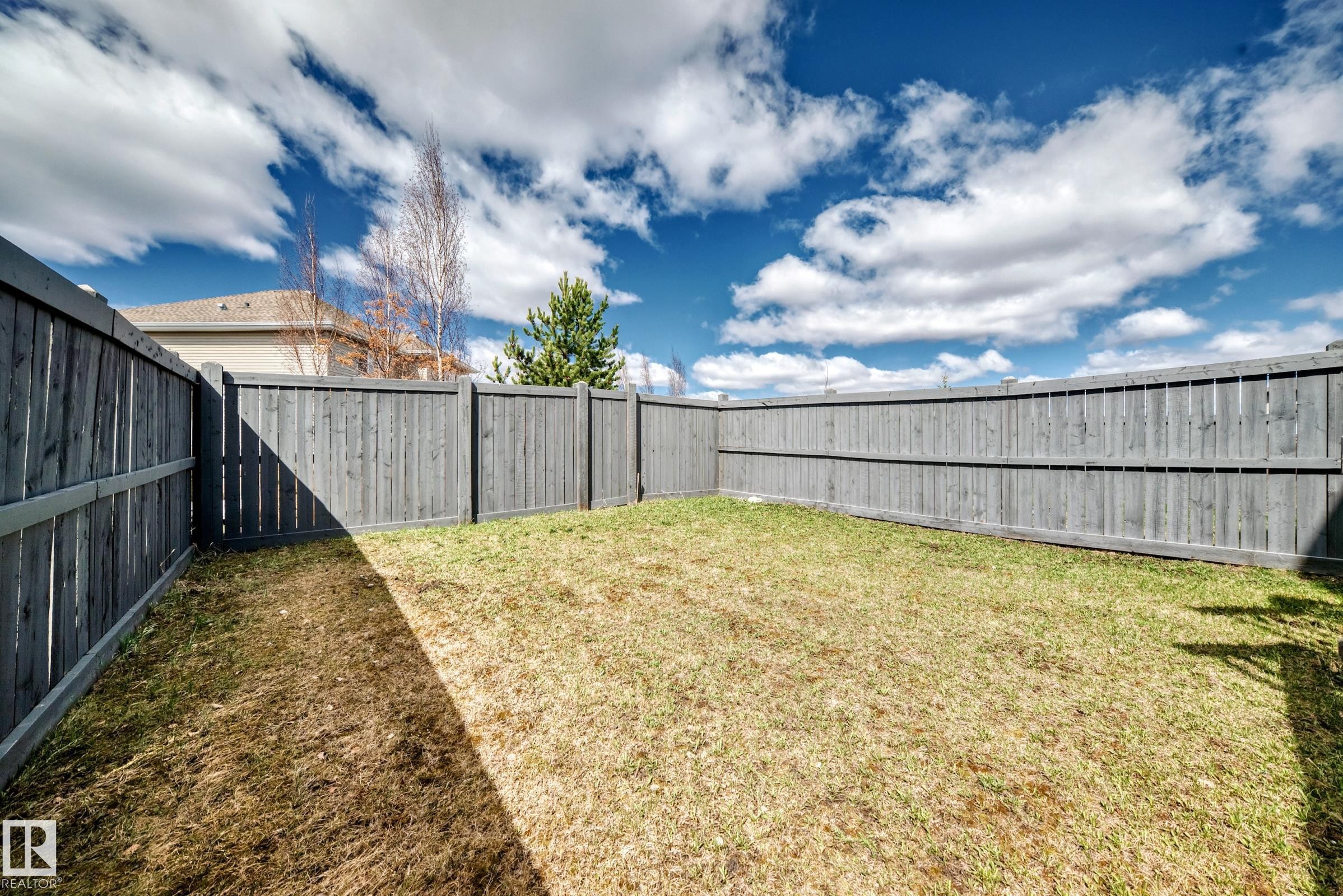 17304 73 Street, Edmonton, AB - Outdoor