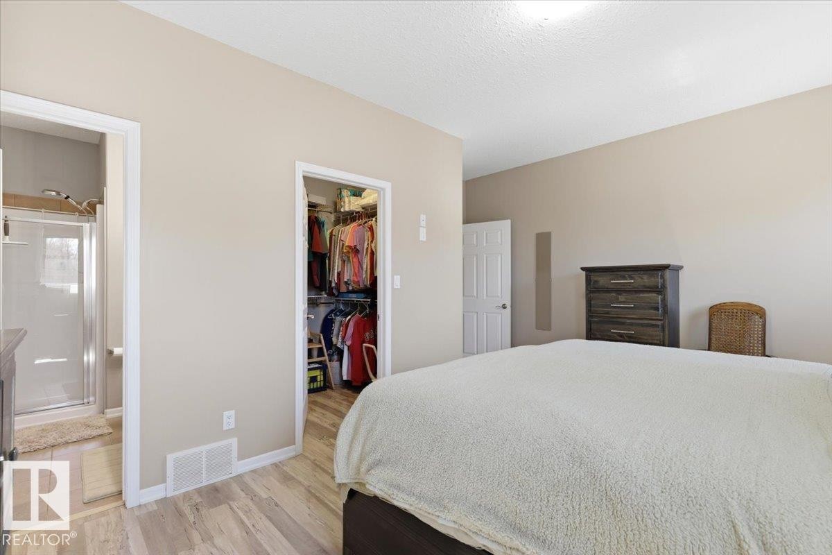 72 Beach Ave, Rural Leduc County, AB - Indoor Photo Showing Bedroom