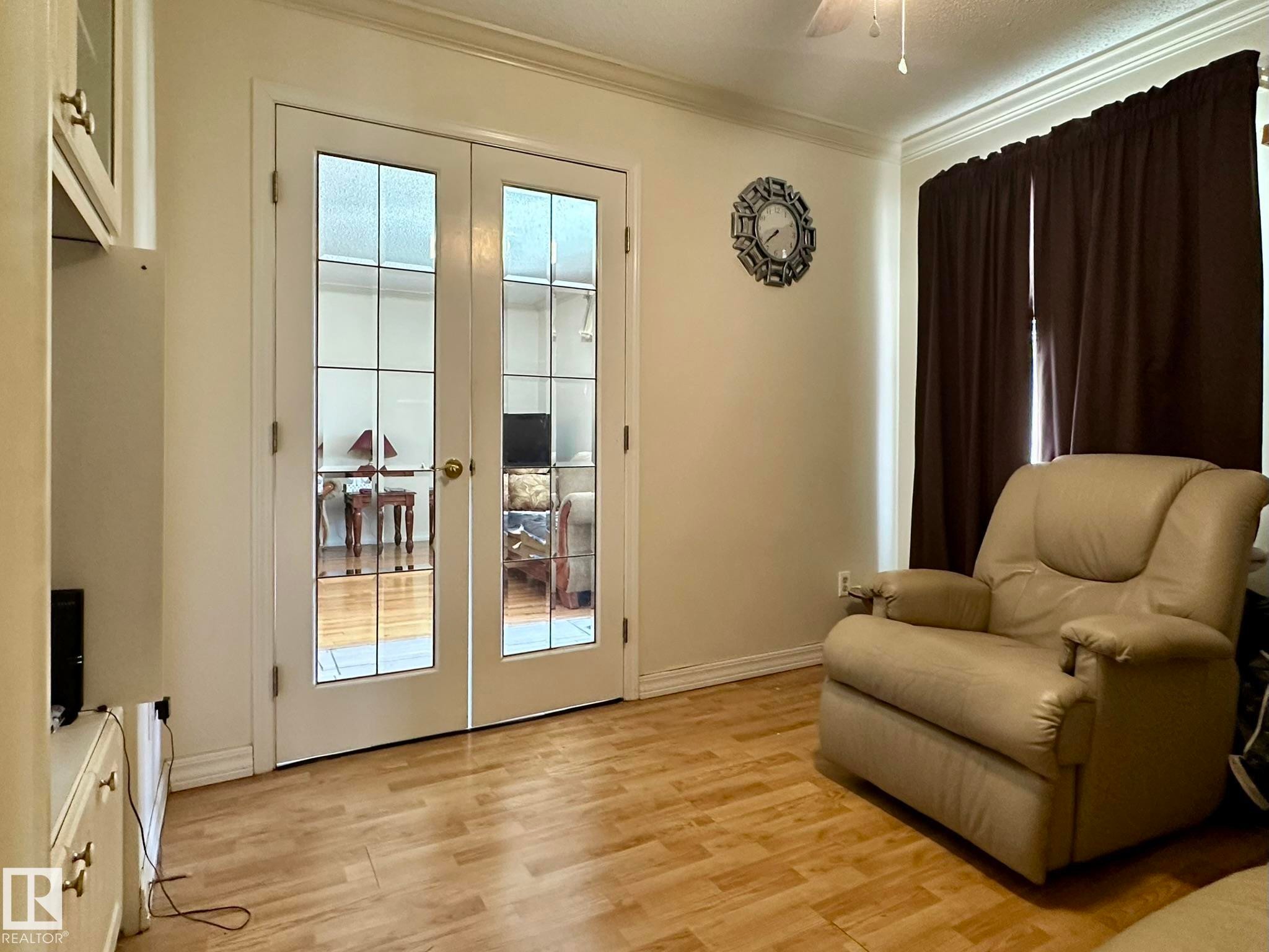 2304 151 Avenue, Edmonton, AB - Indoor Photo Showing Other Room