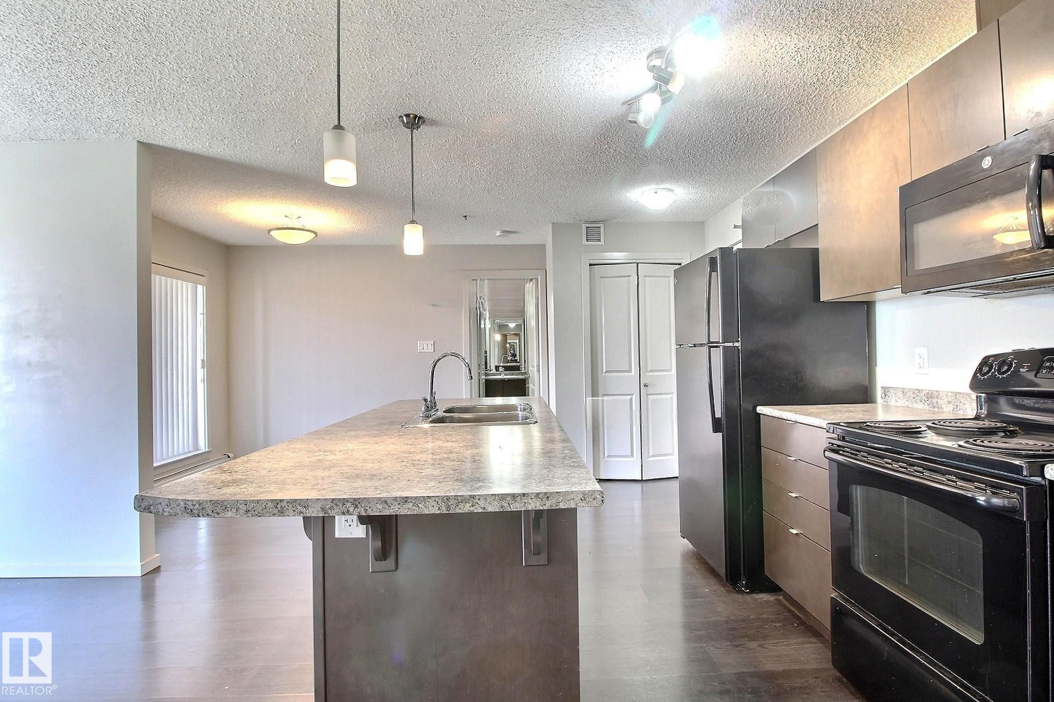 324 344 Windermere Road, Edmonton, AB - Indoor Photo Showing Kitchen With Double Sink