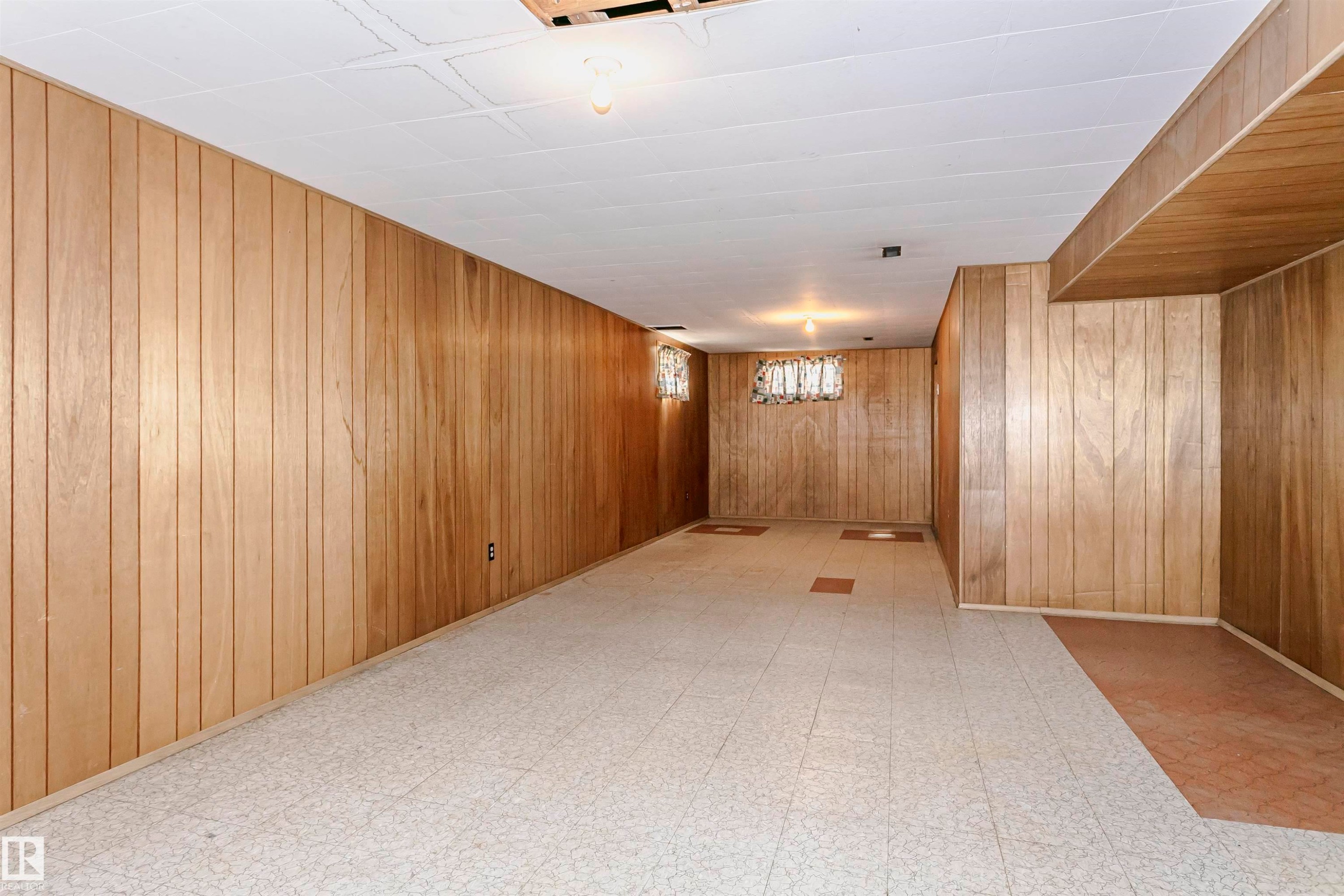 5041 48 Avenue, Bon Accord, AB - Indoor Photo Showing Other Room