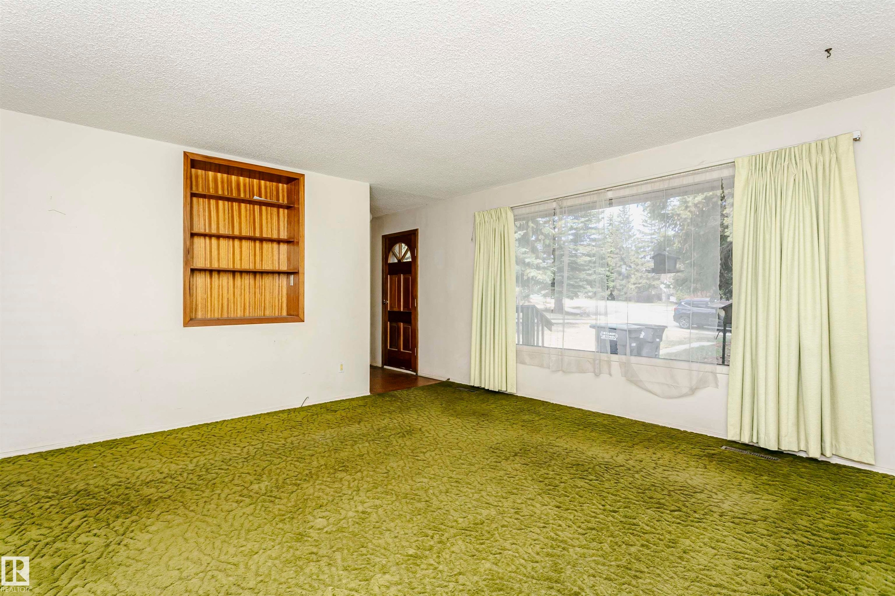5041 48 Avenue, Bon Accord, AB - Indoor Photo Showing Other Room
