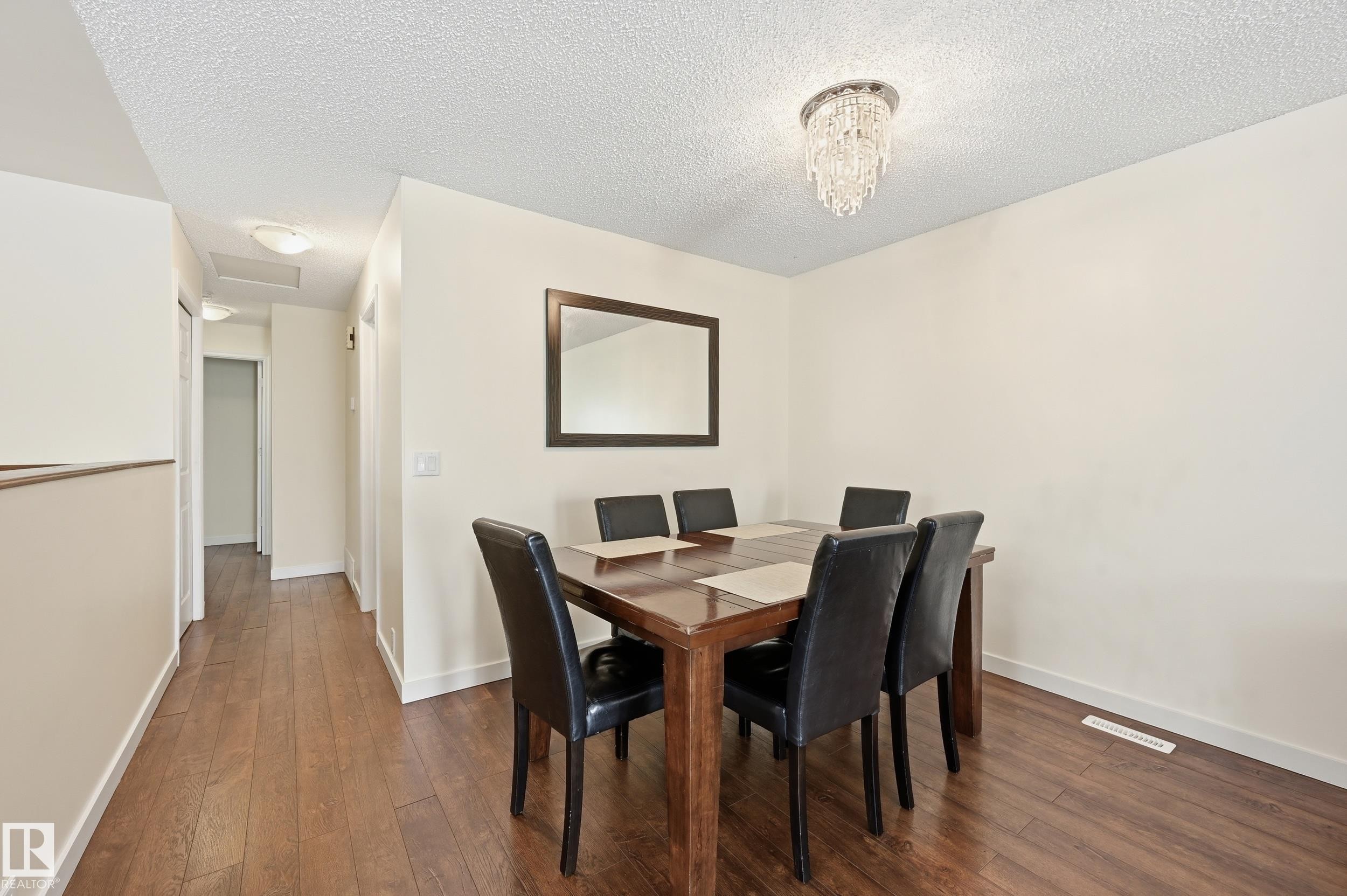 18424 96A Avenue, Edmonton, AB - Indoor Photo Showing Dining Room