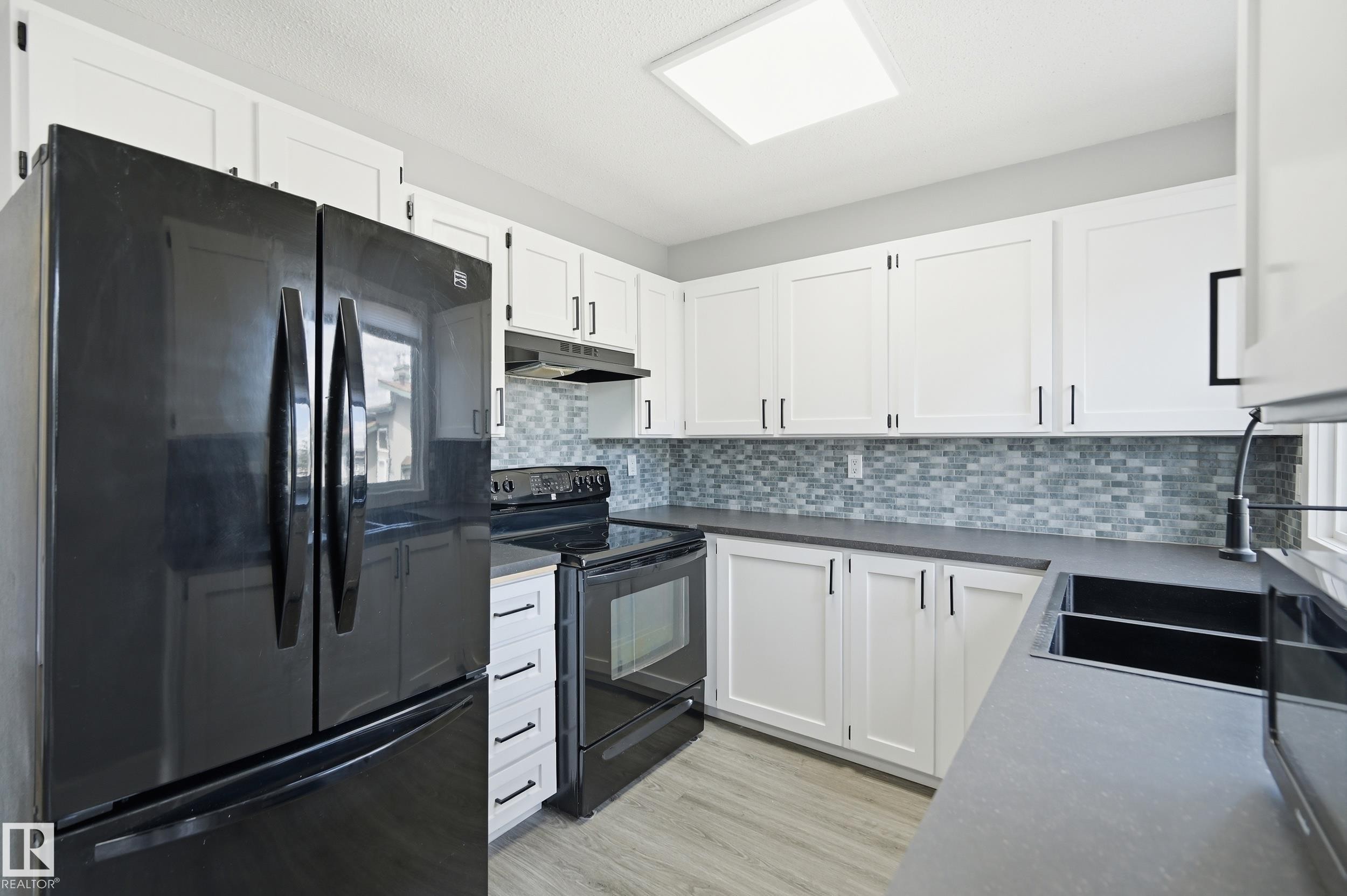6453 180 Street, Edmonton, AB