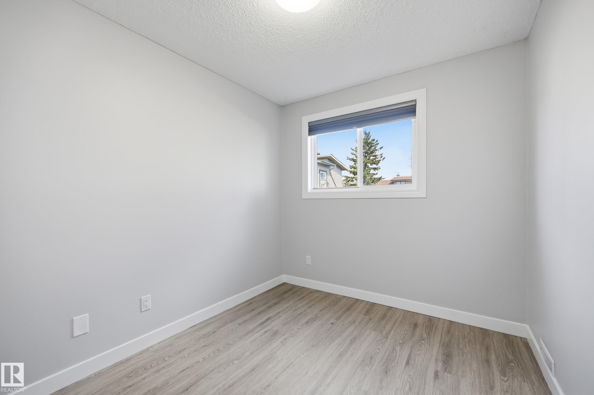 6453 180 Street, Edmonton, AB