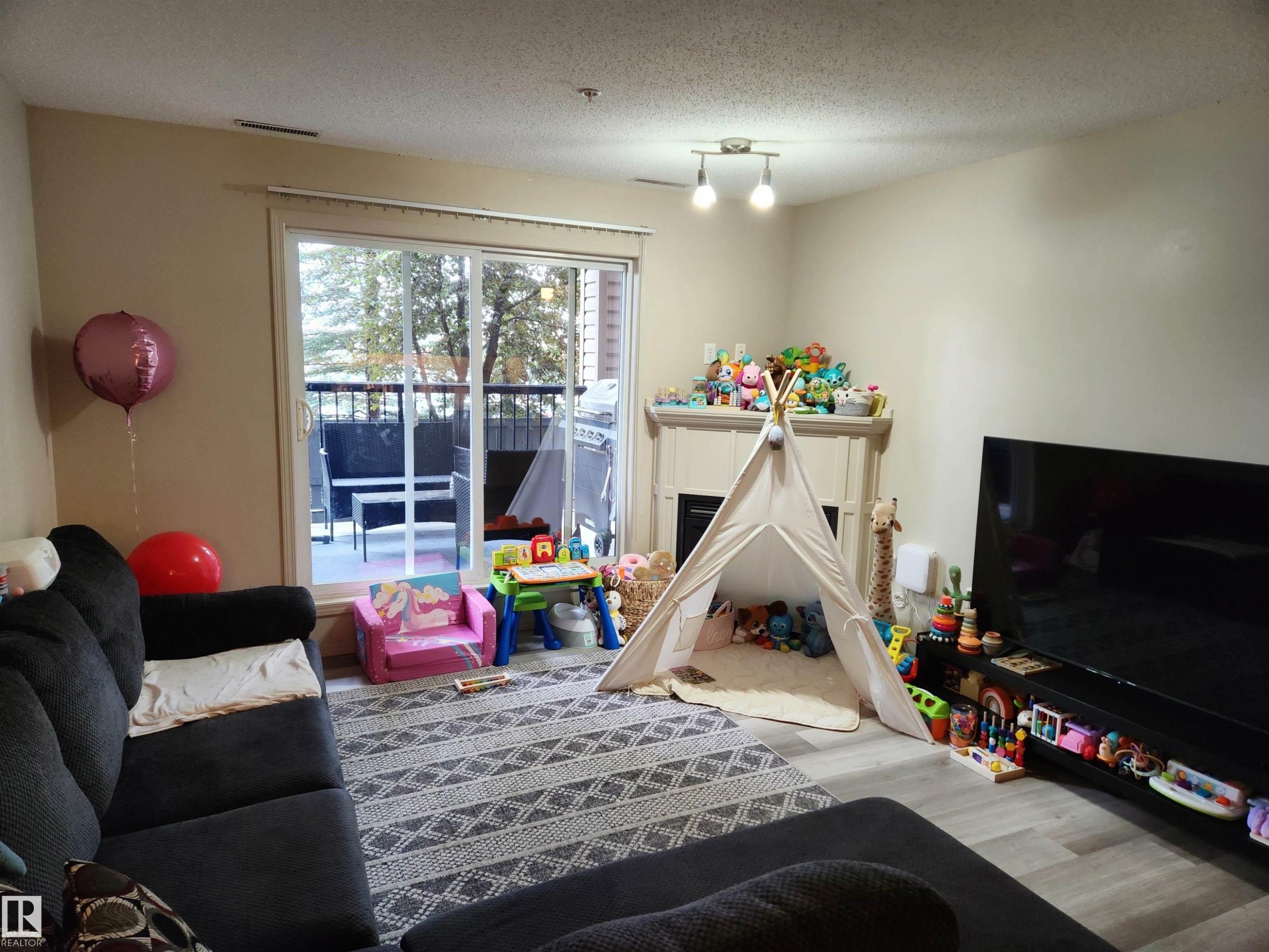 #125 2098 Blackmud Creek Dr Sw, Edmonton, AB - Indoor