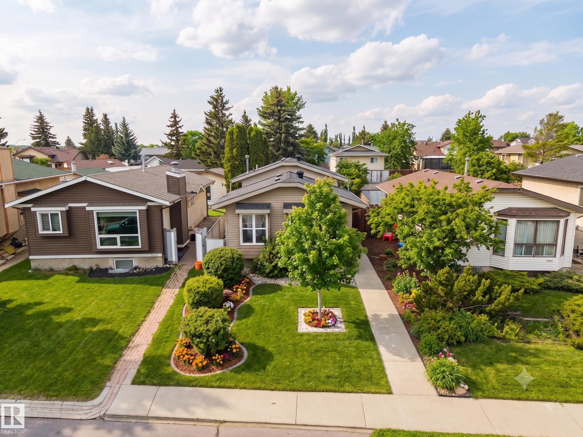 Front house - 7422 188 Street, Edmonton, AB