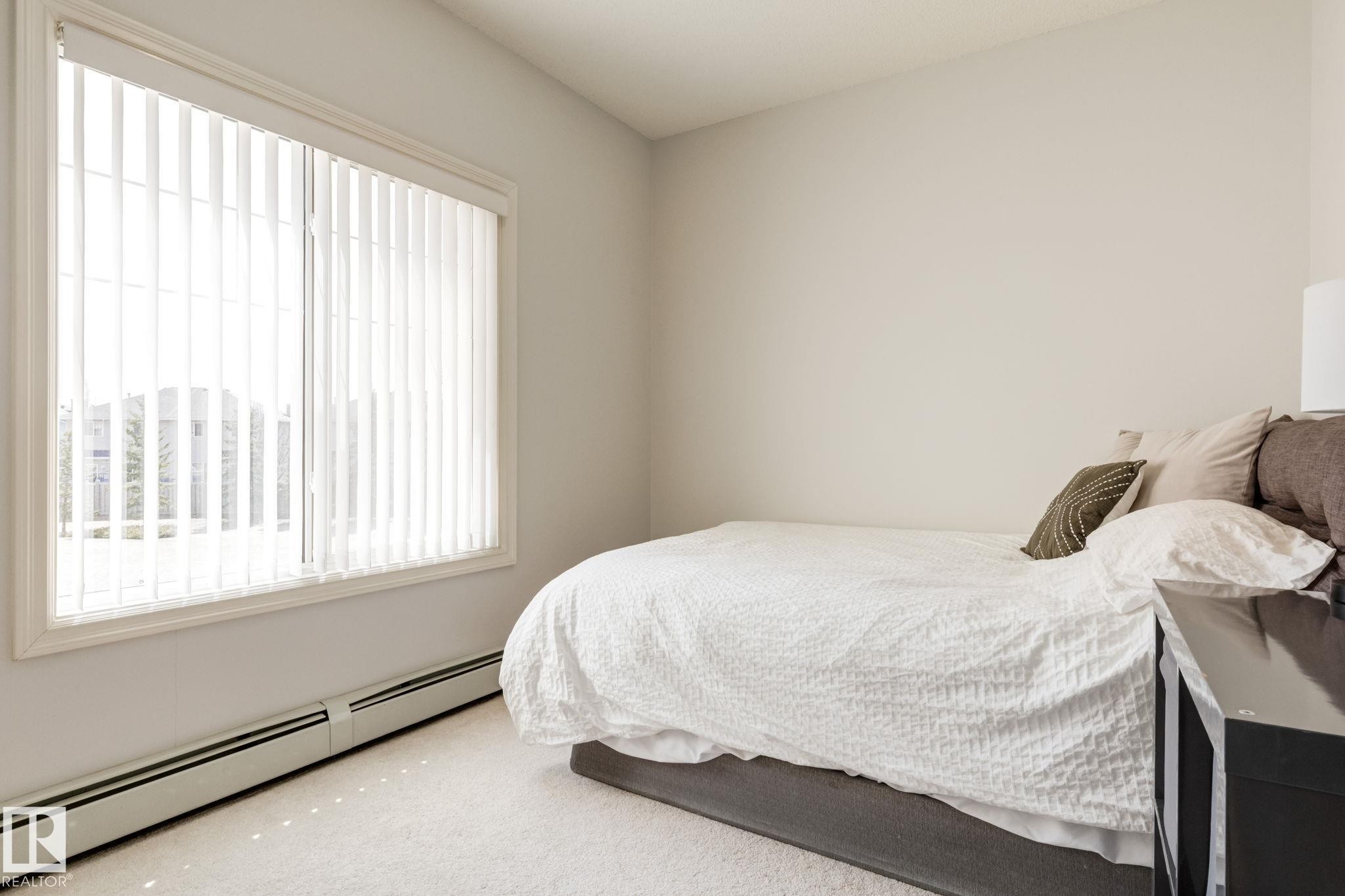 235 263 Macewan Road, Edmonton, AB - Indoor Photo Showing Bedroom