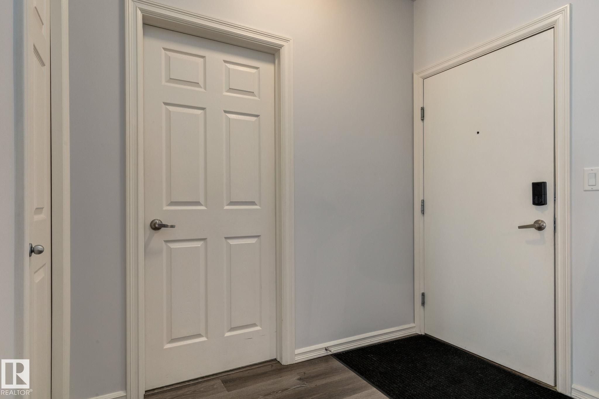 235 263 Macewan Road, Edmonton, AB - Indoor Photo Showing Other Room