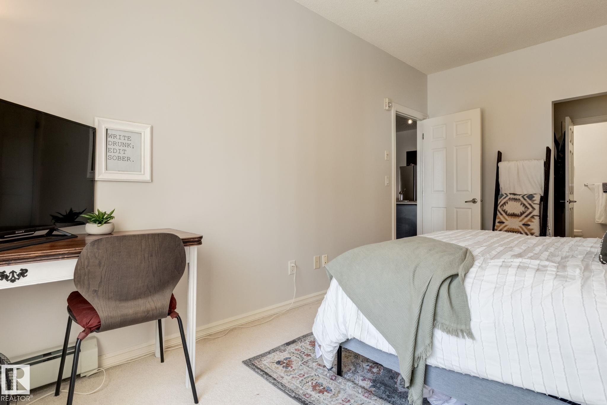 235 263 Macewan Road, Edmonton, AB - Indoor Photo Showing Bedroom