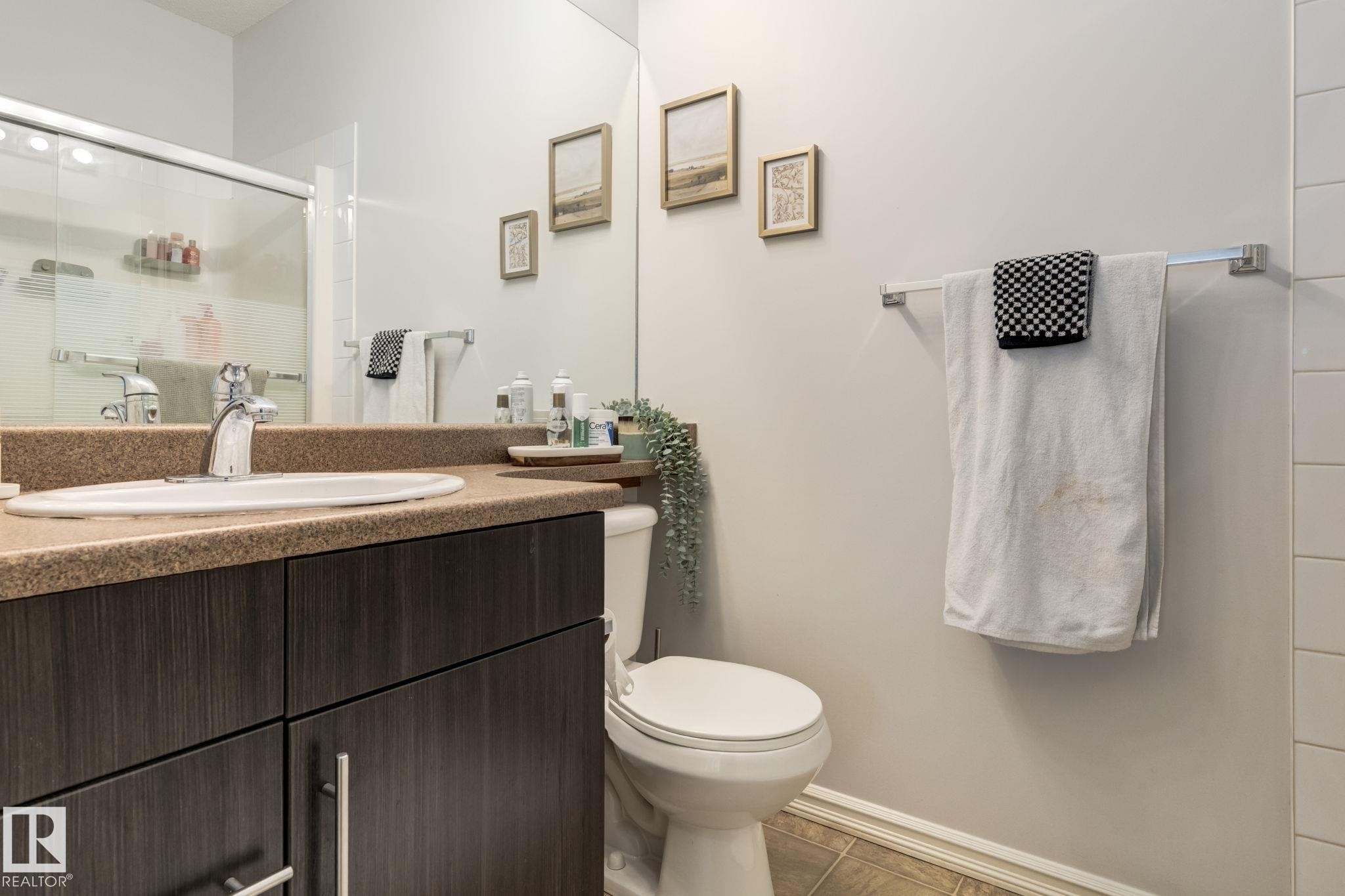 235 263 Macewan Road, Edmonton, AB - Indoor Photo Showing Bathroom