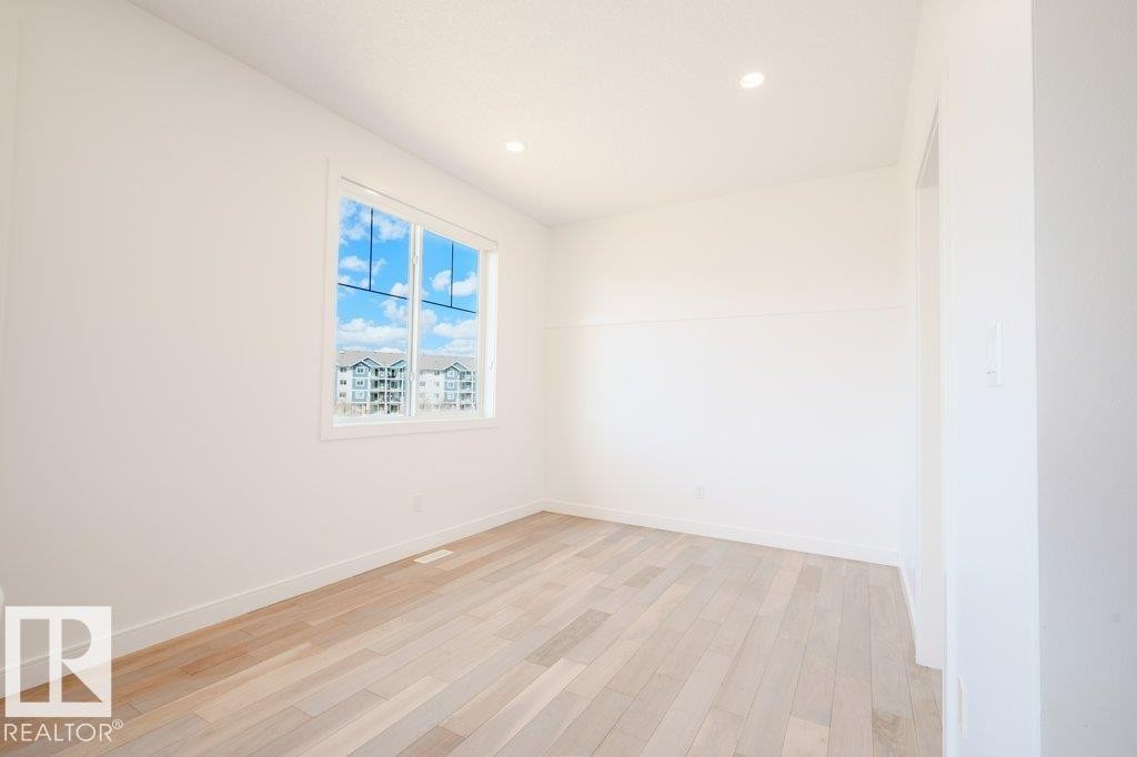3386 Cutler Crescent, Edmonton, AB - Indoor Photo Showing Other Room