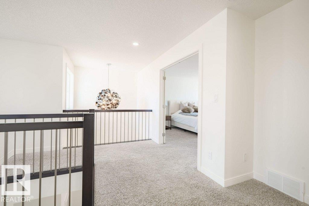 3386 Cutler Crescent, Edmonton, AB - Indoor Photo Showing Other Room