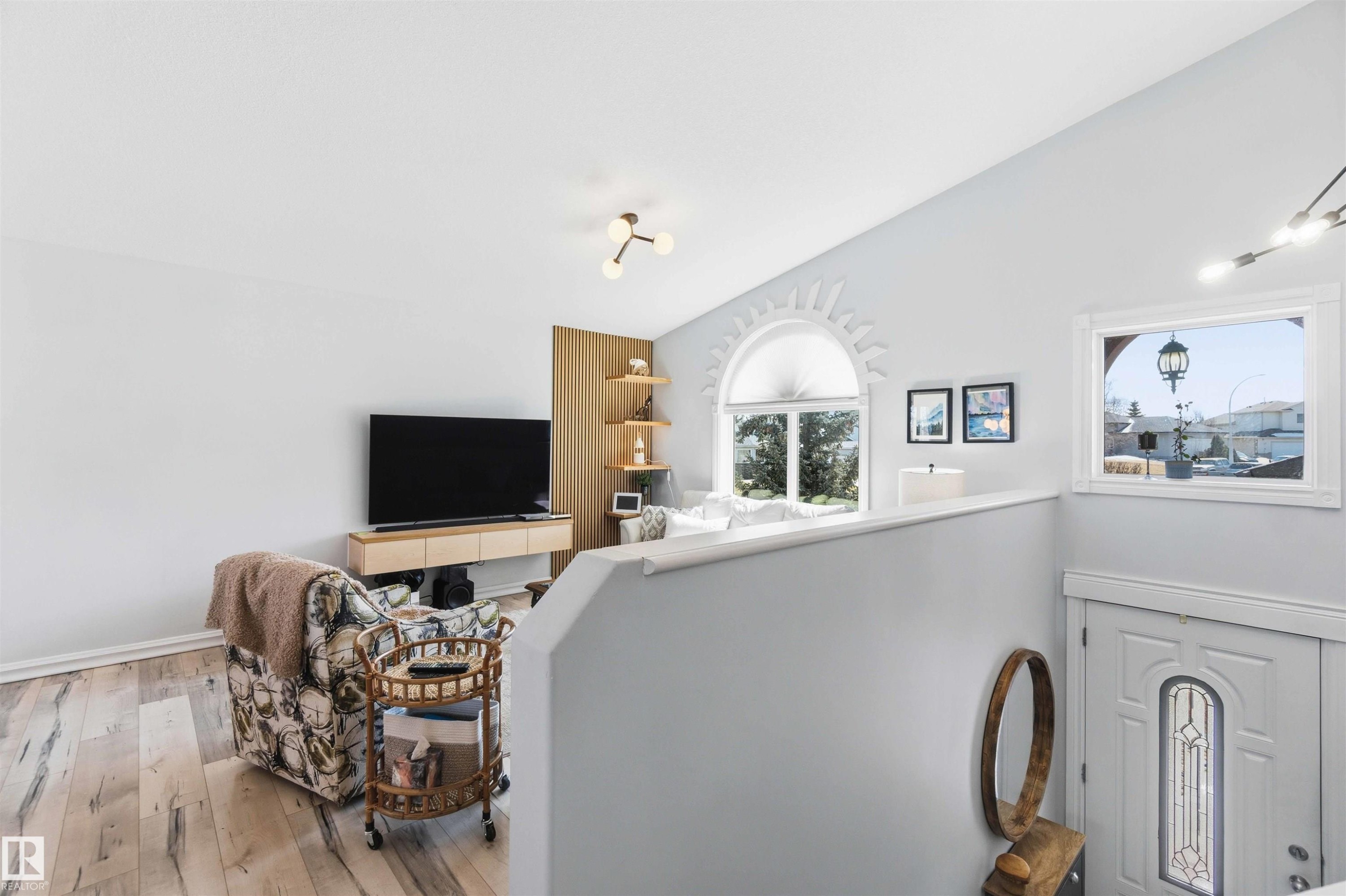 4328 48A Ave, Onoway, AB - Indoor