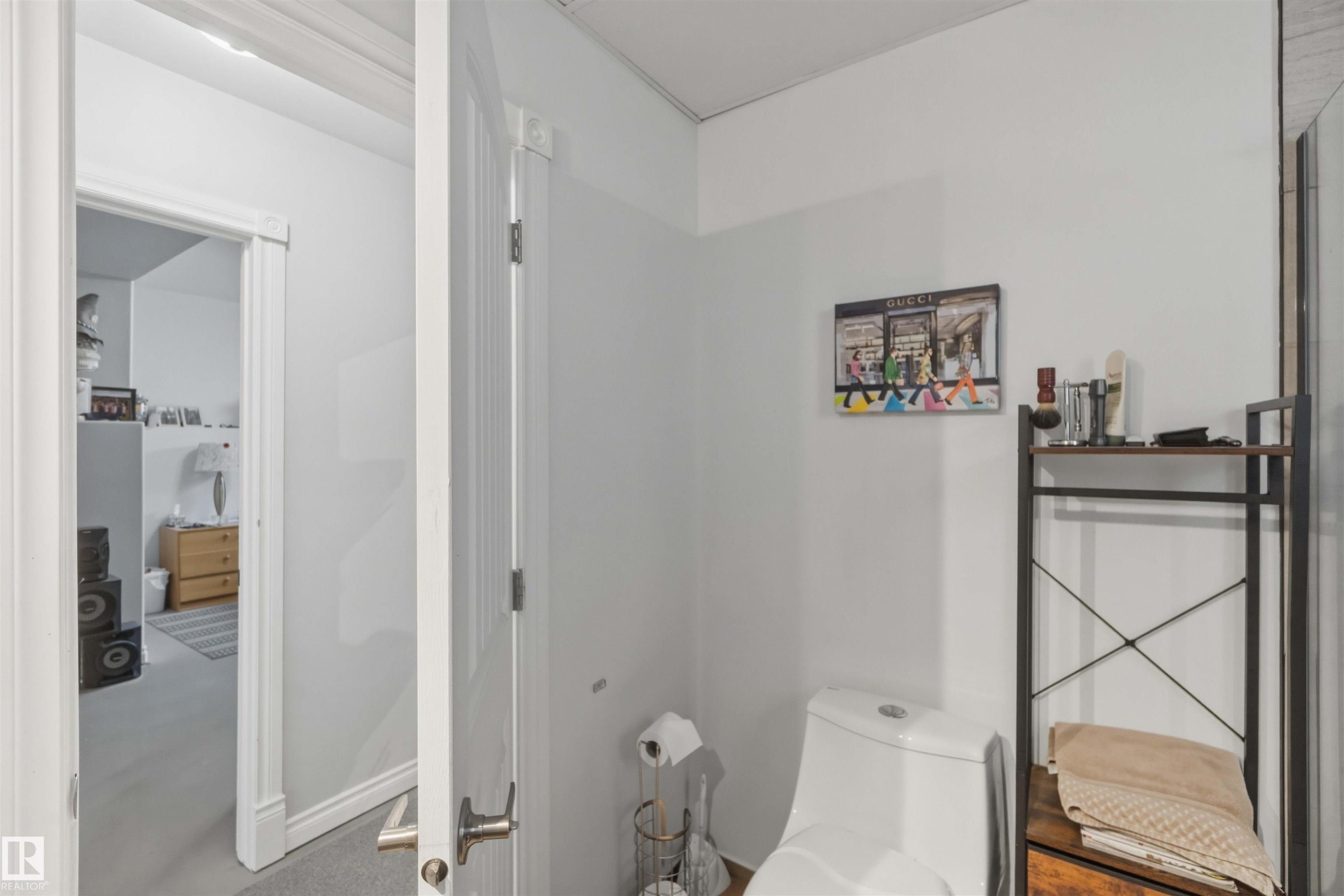 4328 48A Ave, Onoway, AB - Indoor