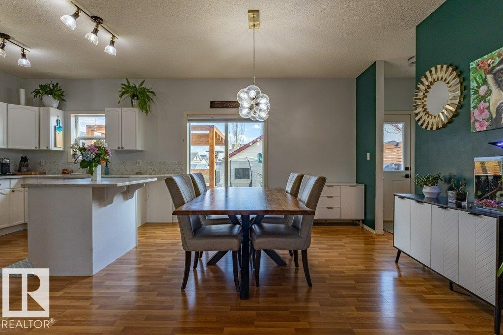 1676 Tomlinson Common, Edmonton, AB - Indoor