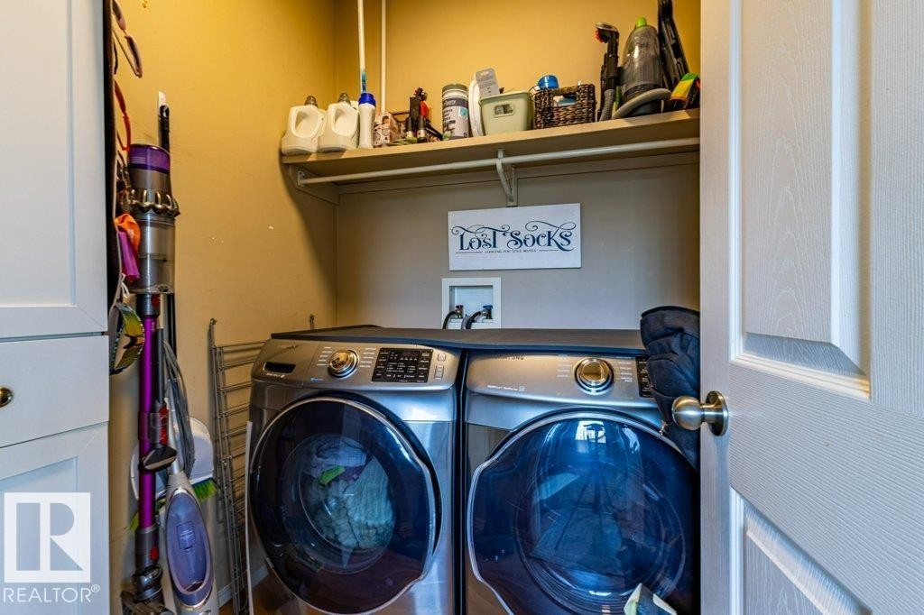 1676 Tomlinson Common, Edmonton, AB - Indoor Photo Showing Laundry Room