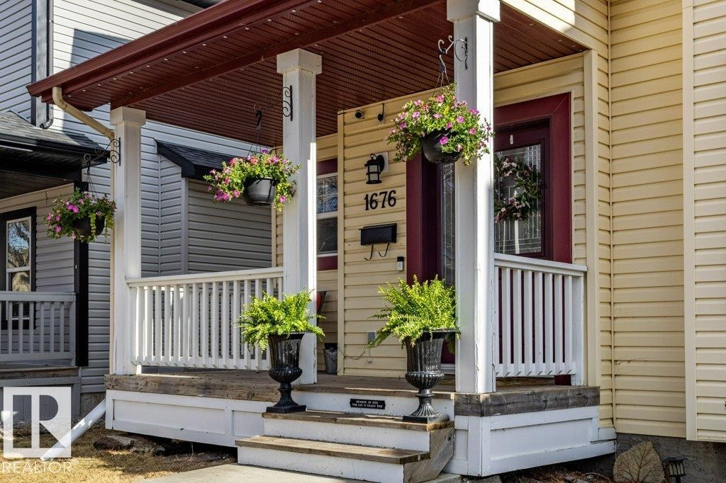 1676 Tomlinson Common, Edmonton, AB - Outdoor With Deck Patio Veranda