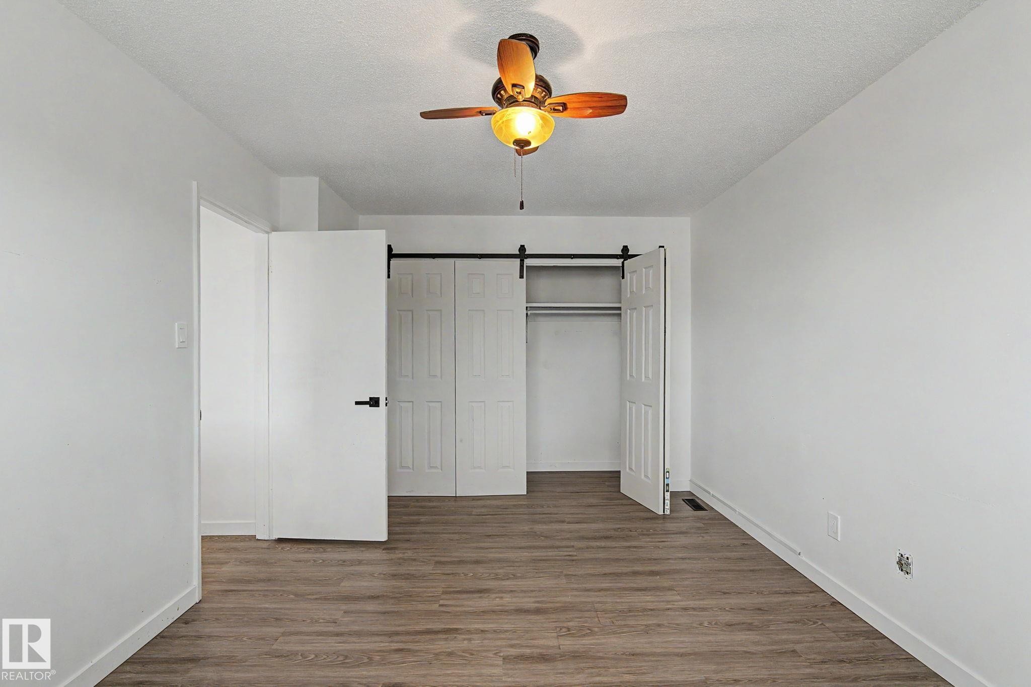 3317 107 Avenue, Edmonton, AB - Indoor Photo Showing Other Room