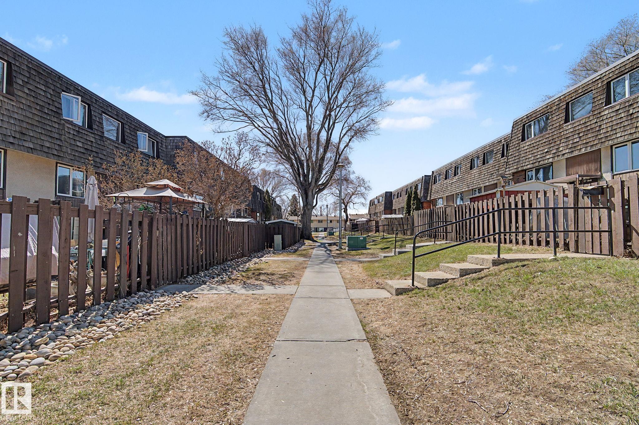 3317 107 Avenue, Edmonton, AB - Outdoor