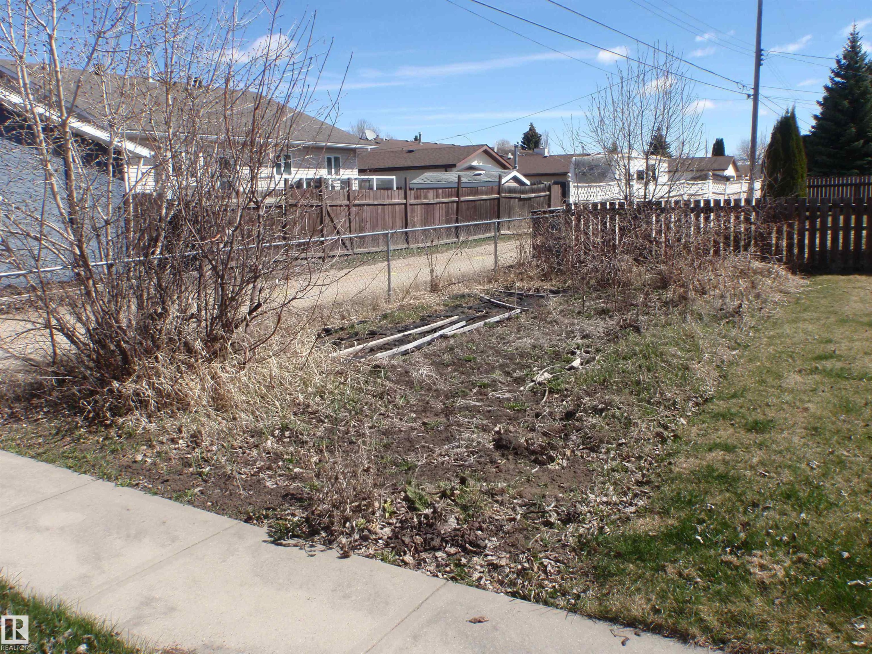 4510 57 Avenue, Barrhead, AB - Outdoor