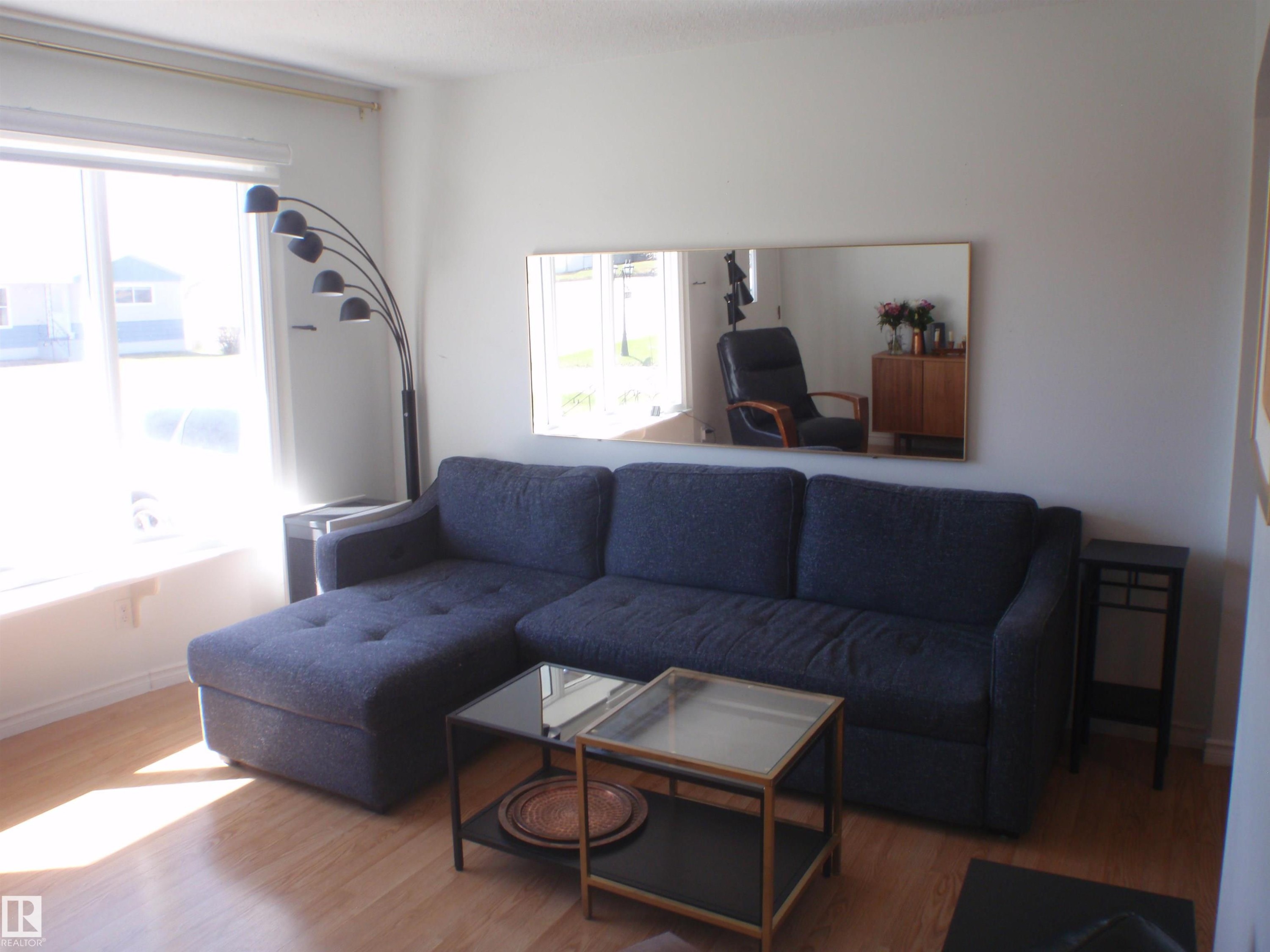 4510 57 Avenue, Barrhead, AB - Indoor Photo Showing Living Room