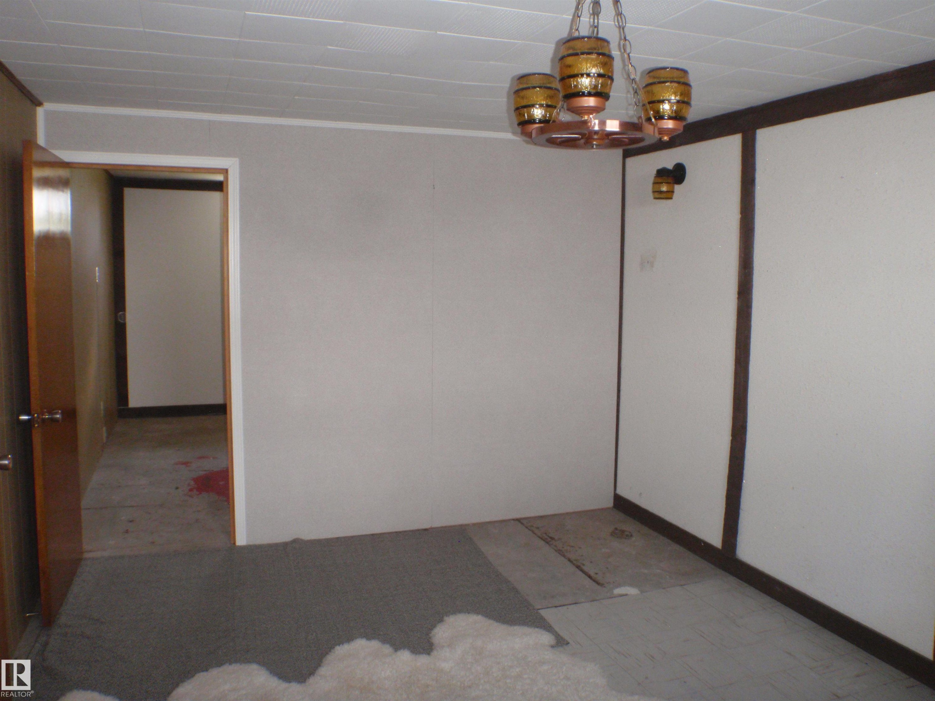 4510 57 Avenue, Barrhead, AB - Indoor Photo Showing Other Room
