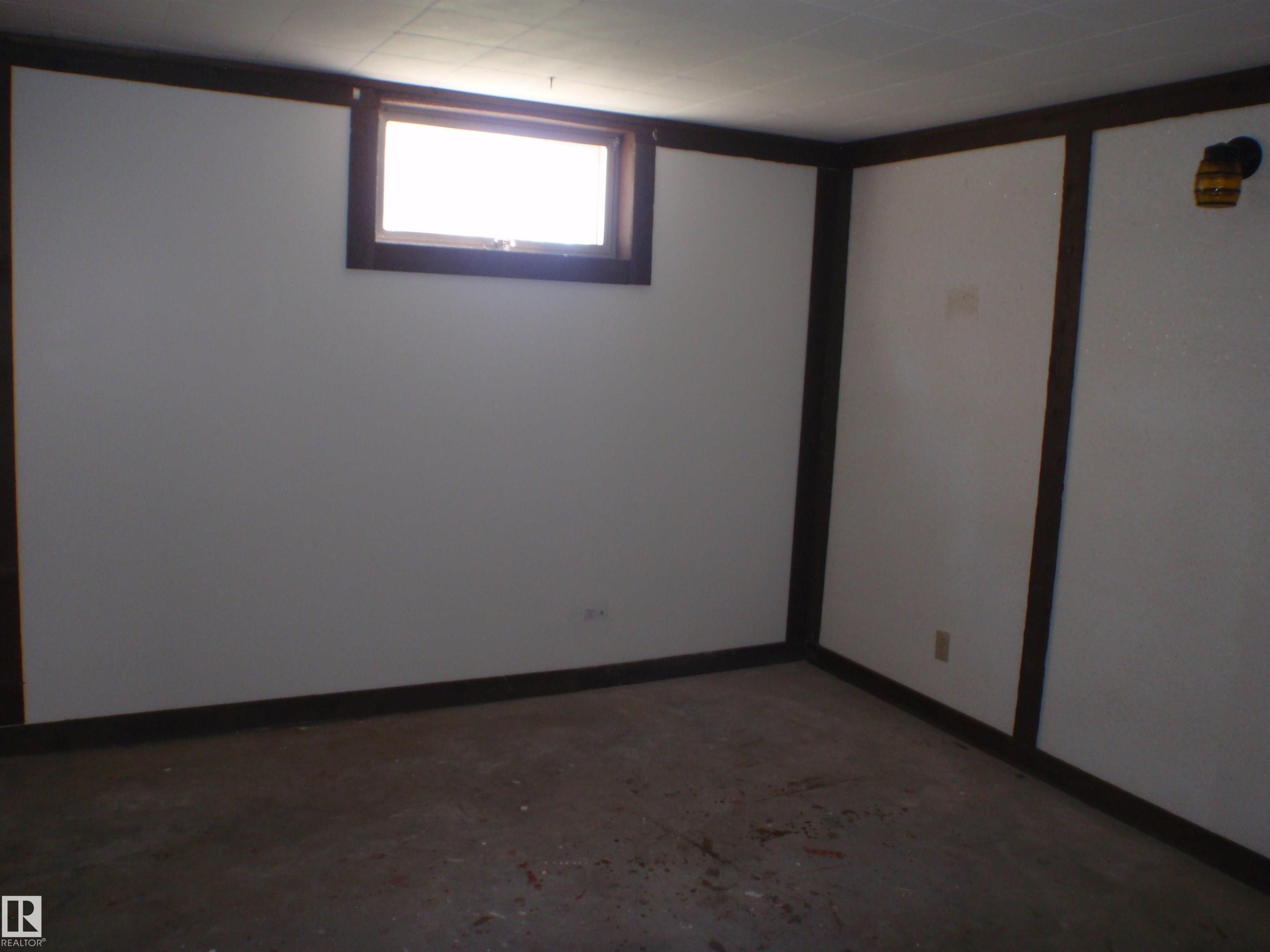 4510 57 Avenue, Barrhead, AB - Indoor Photo Showing Other Room