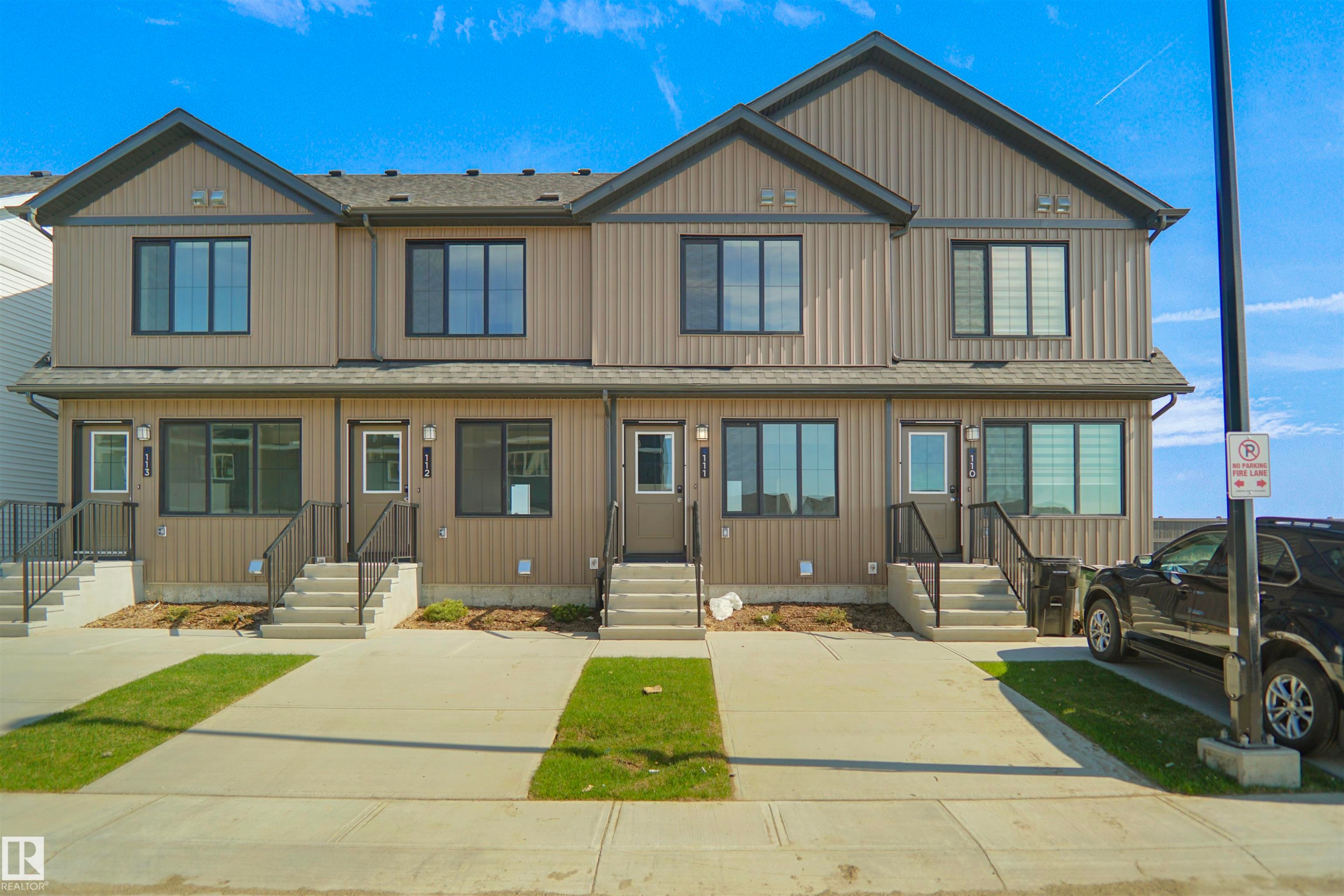 111 1009 Cy Becker Road, Edmonton, AB - Outdoor