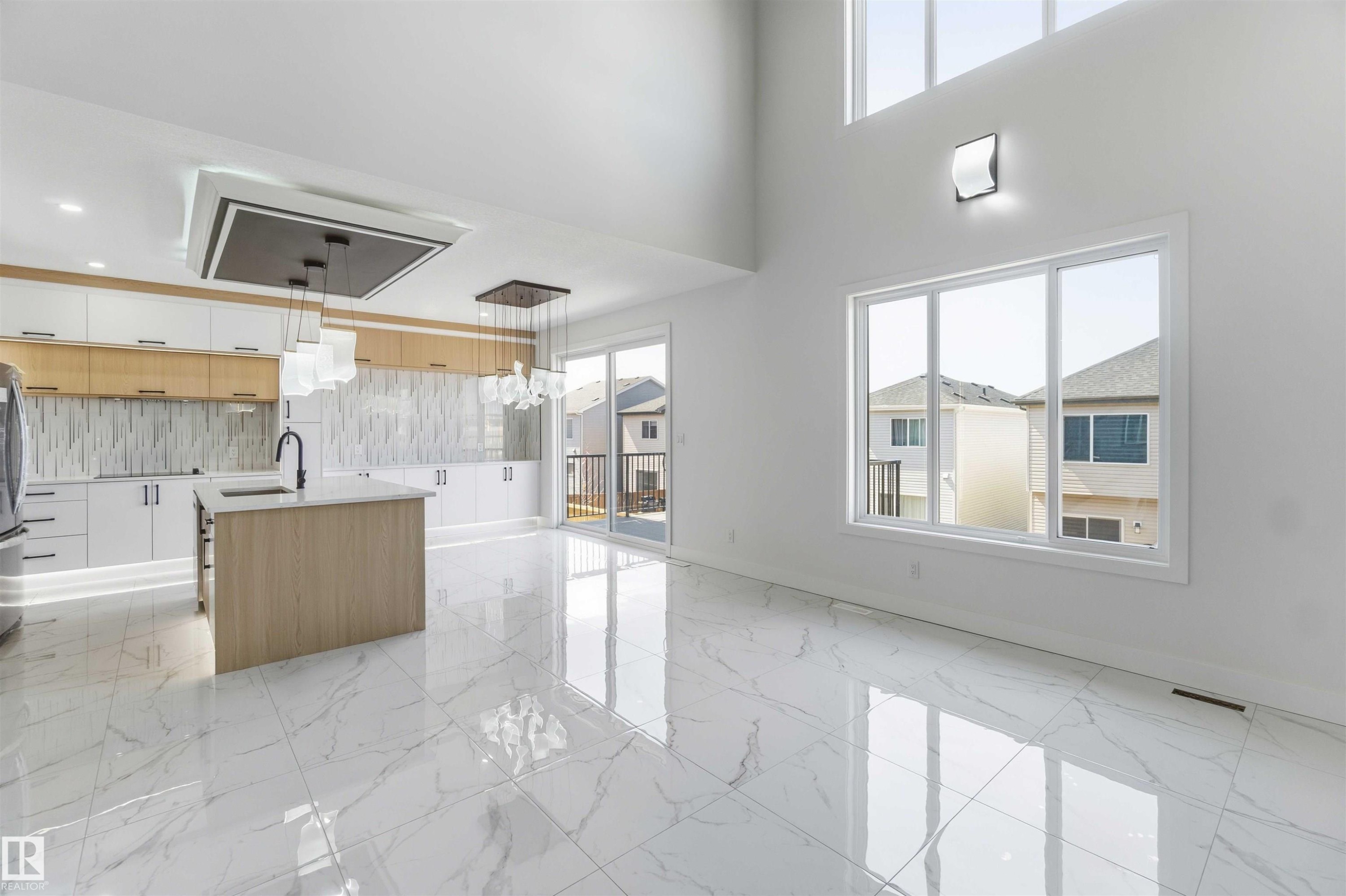 Kitchen - 415 Pine Point(E), Leduc, AB - Indoor