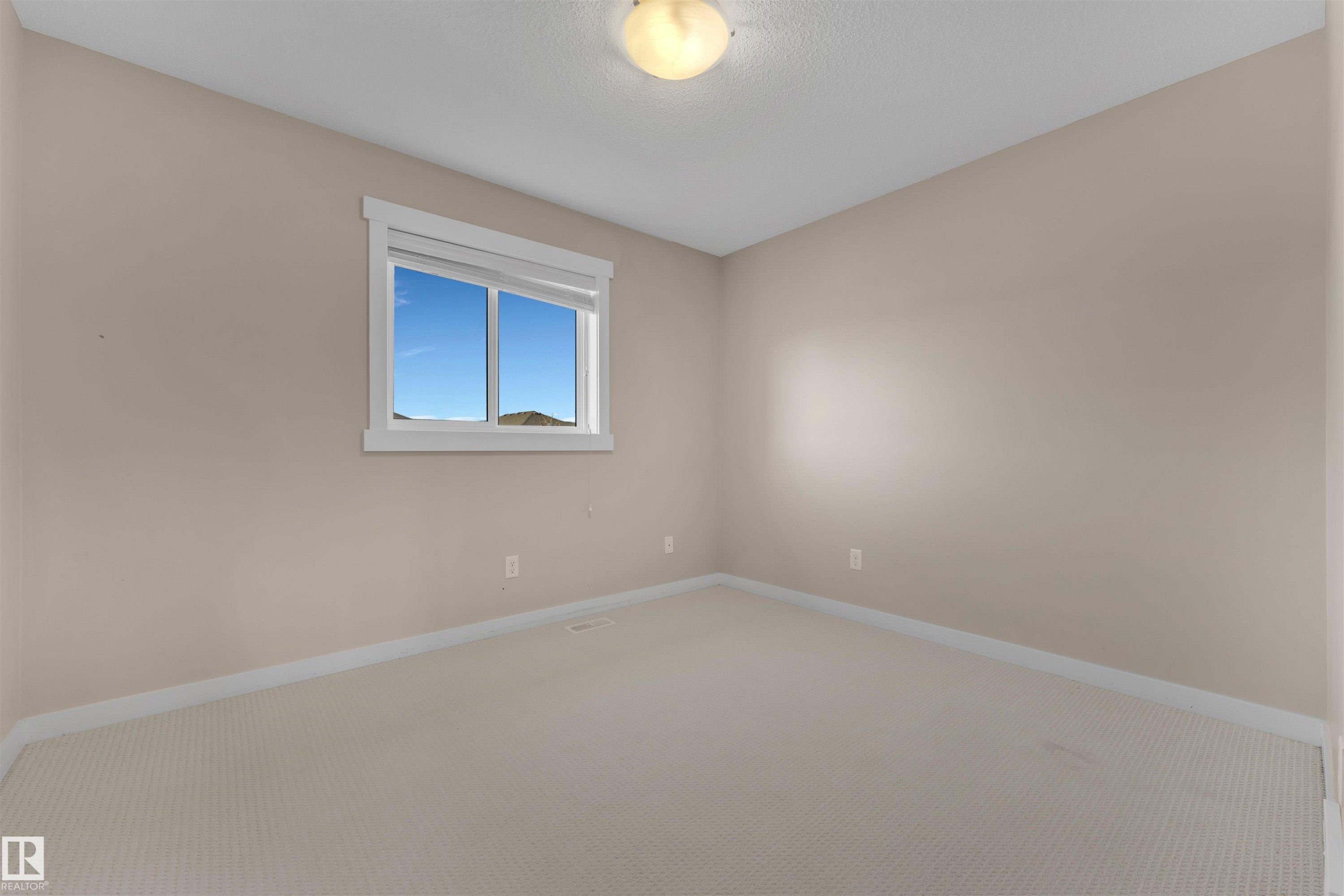 3650 13 Street, Edmonton, AB - Indoor Photo Showing Other Room