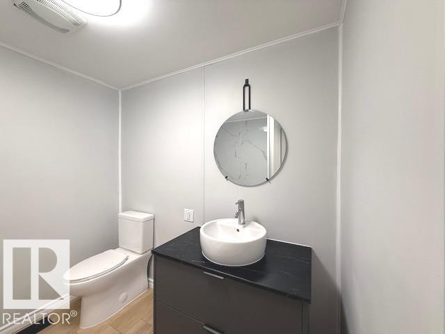 67 Ridgeway Drive, Edmonton, AB - Indoor Photo Showing Bathroom