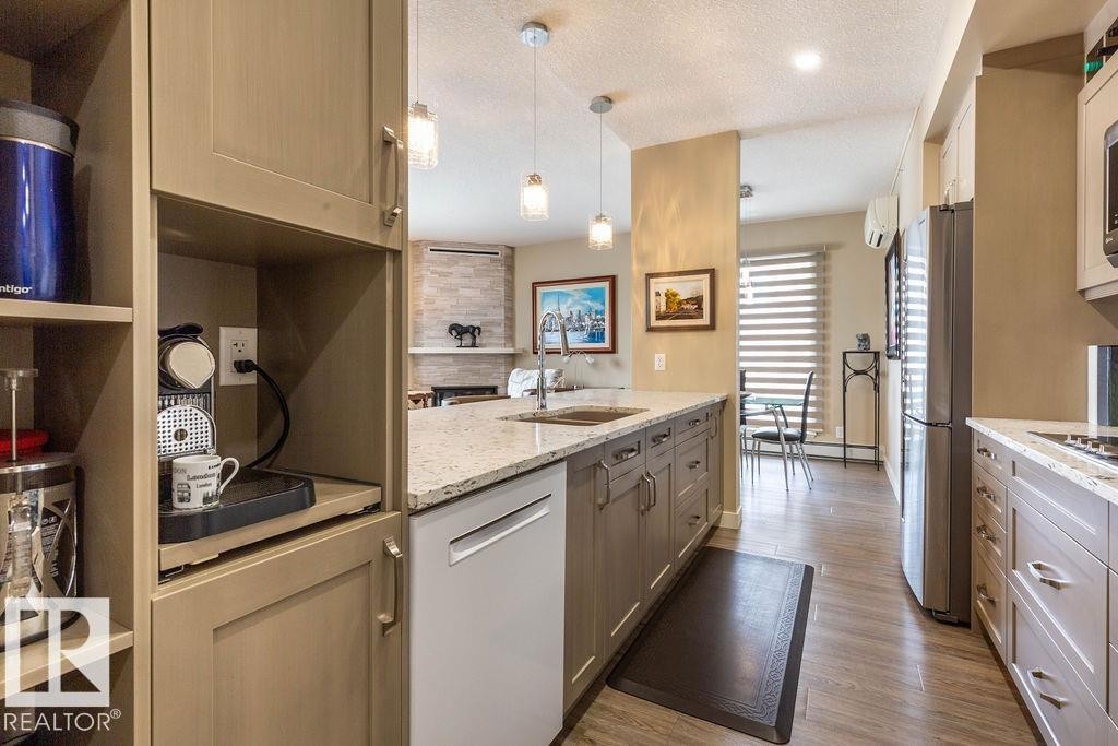 301 9707 105 Street, Edmonton, AB - Indoor Photo Showing Kitchen