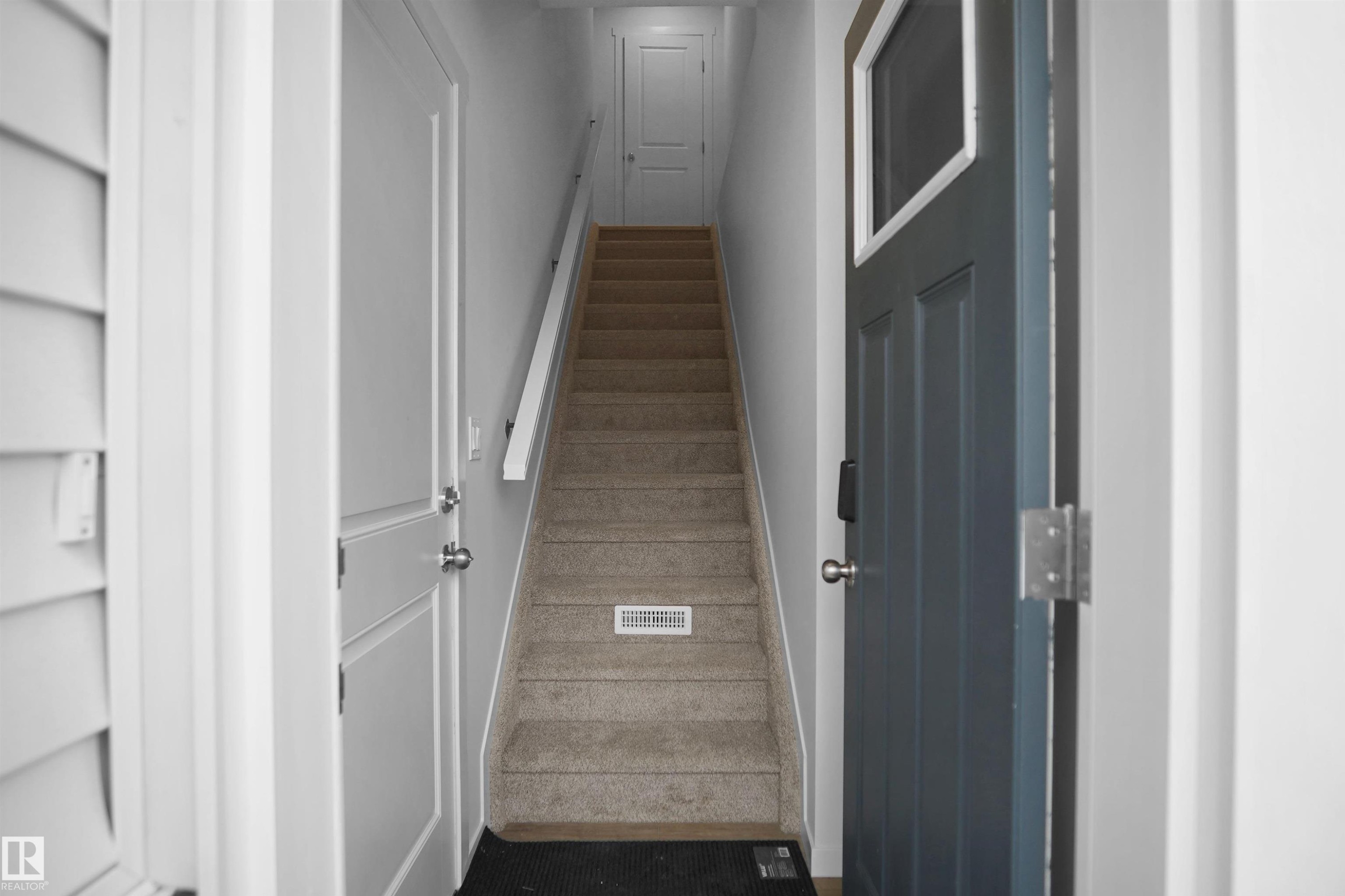 23 531 Merlin Landing, Edmonton, AB - Indoor Photo Showing Other Room