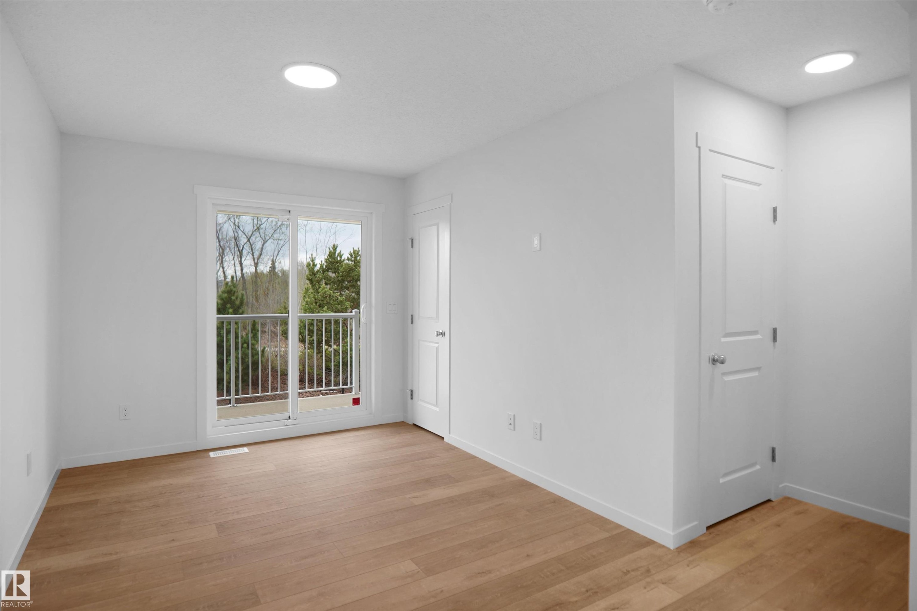 23 531 Merlin Landing, Edmonton, AB - Indoor Photo Showing Other Room
