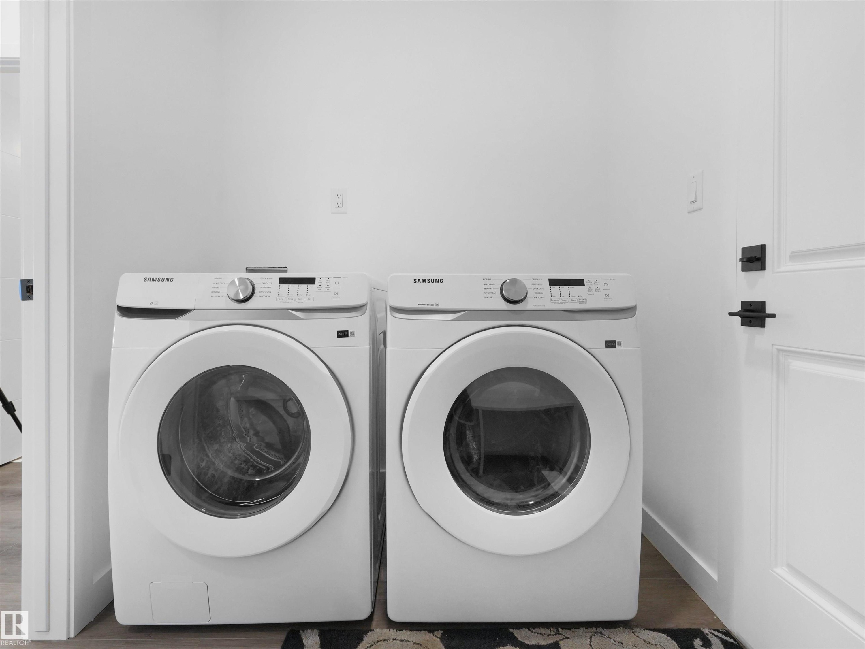 5225 47 Ave, Calmar, AB - Indoor Photo Showing Laundry Room