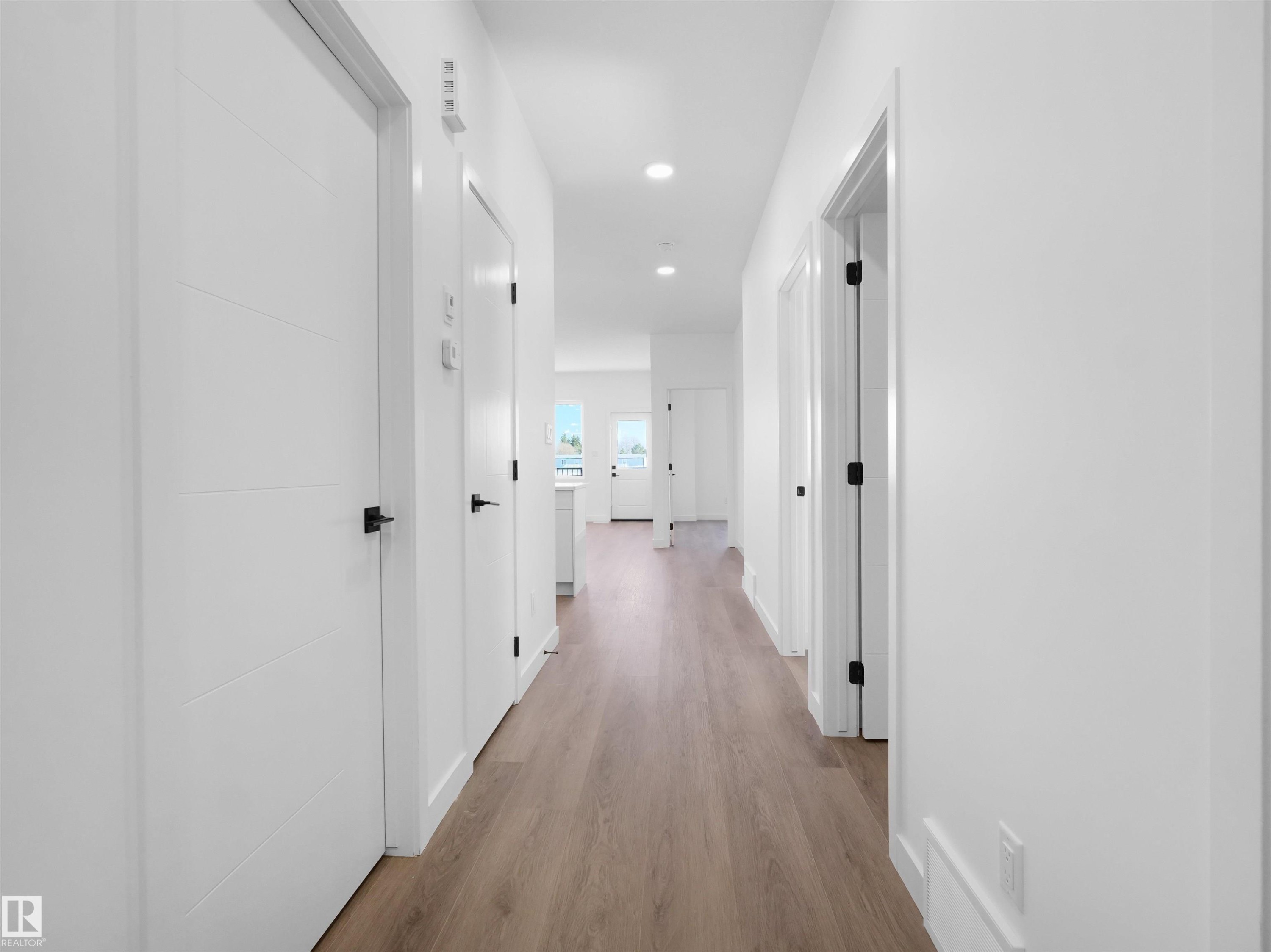 5225 47 Ave, Calmar, AB - Indoor Photo Showing Other Room