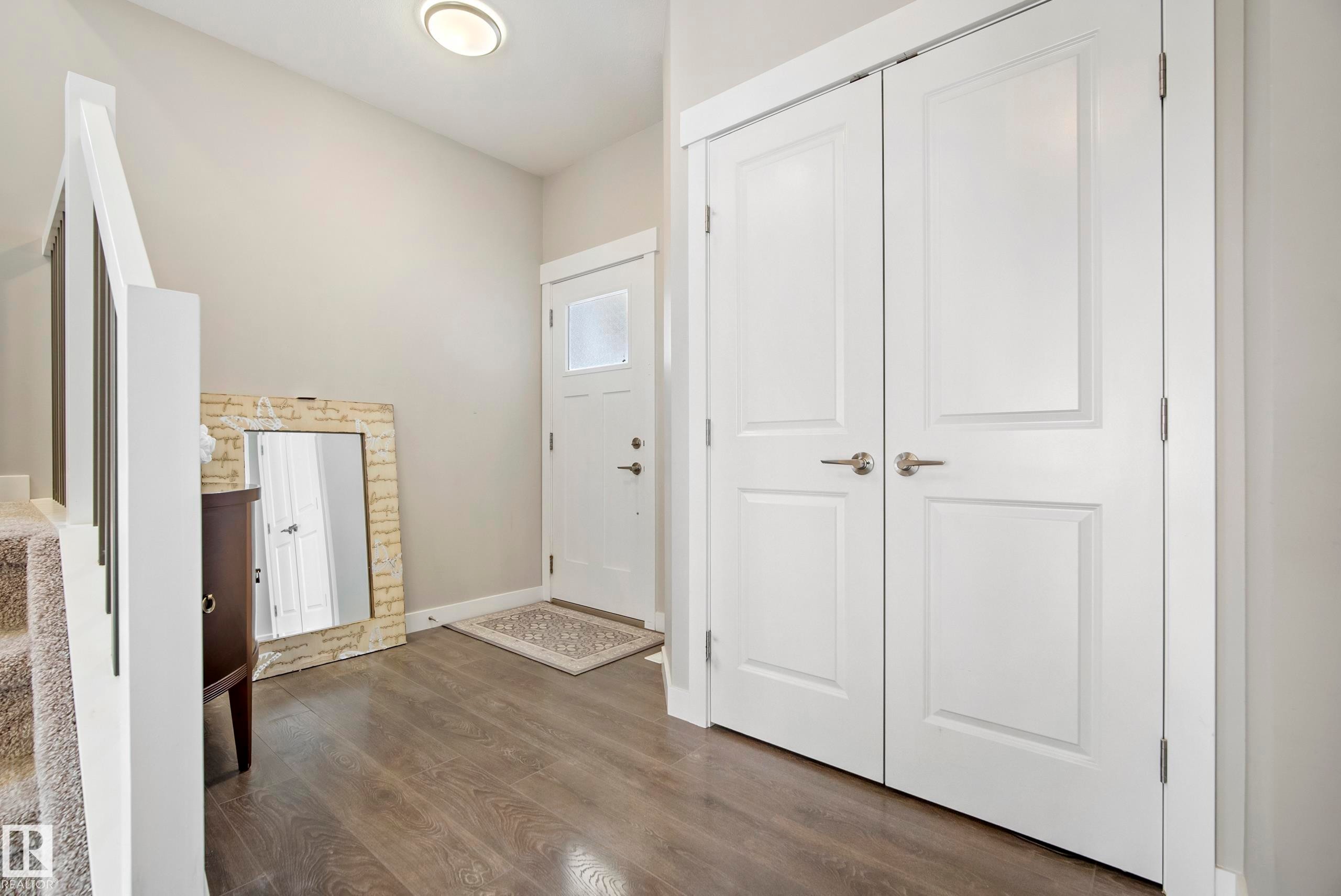 2456 Kelly Circle Circle, Edmonton, AB - Indoor Photo Showing Other Room