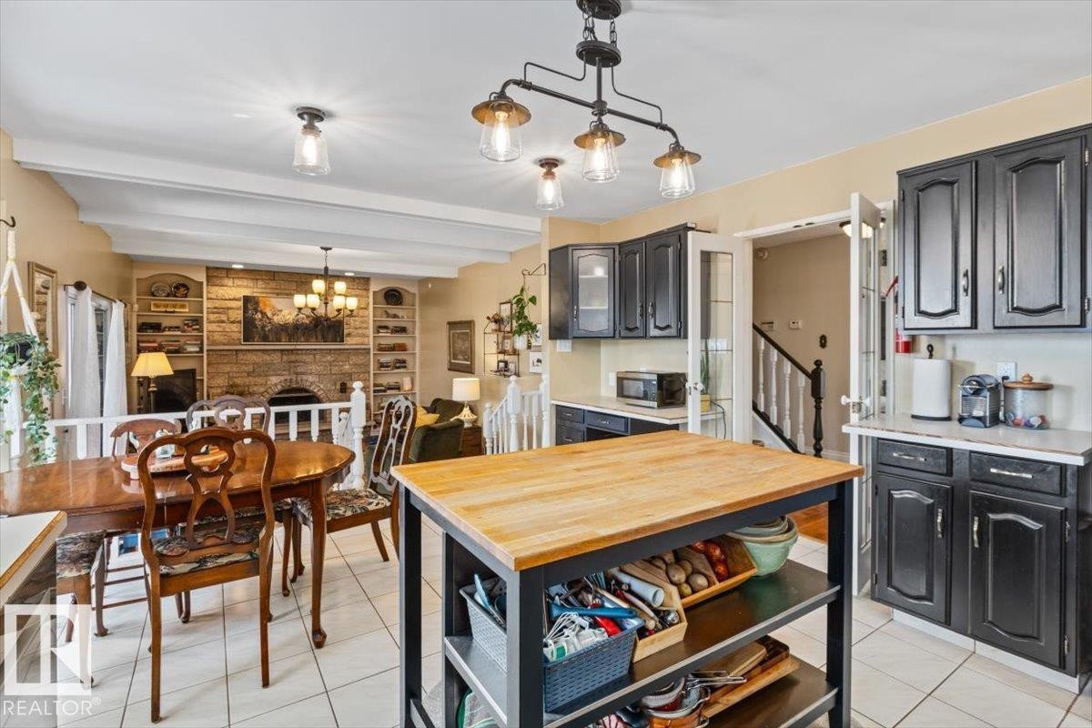2446 78 Street, Edmonton, AB - Indoor Photo Showing Dining Room