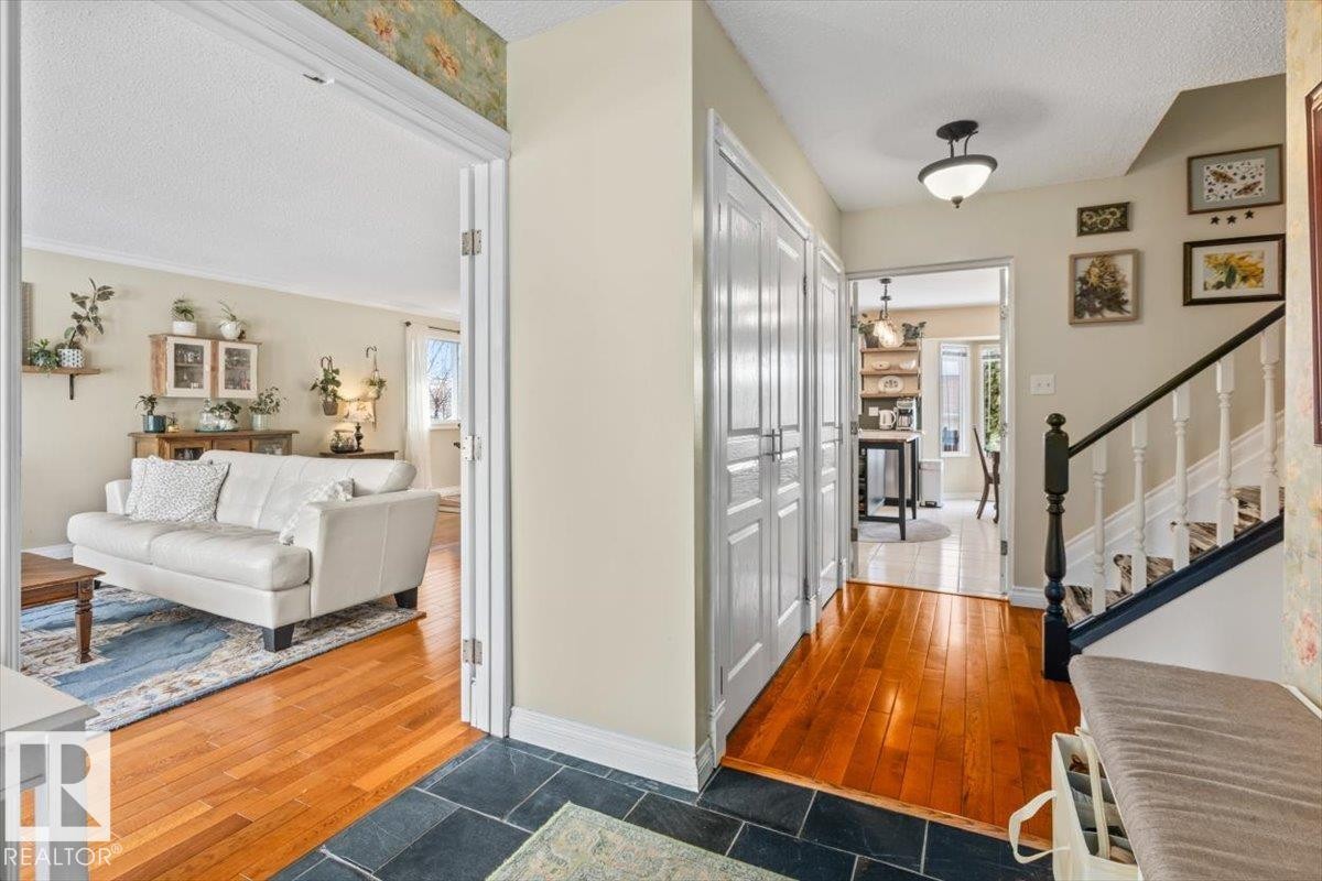 2446 78 Street, Edmonton, AB - Indoor