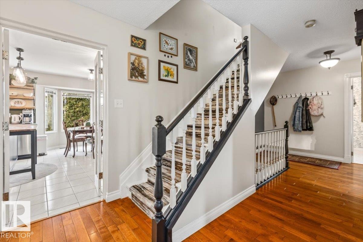 2446 78 Street, Edmonton, AB - Indoor Photo Showing Other Room