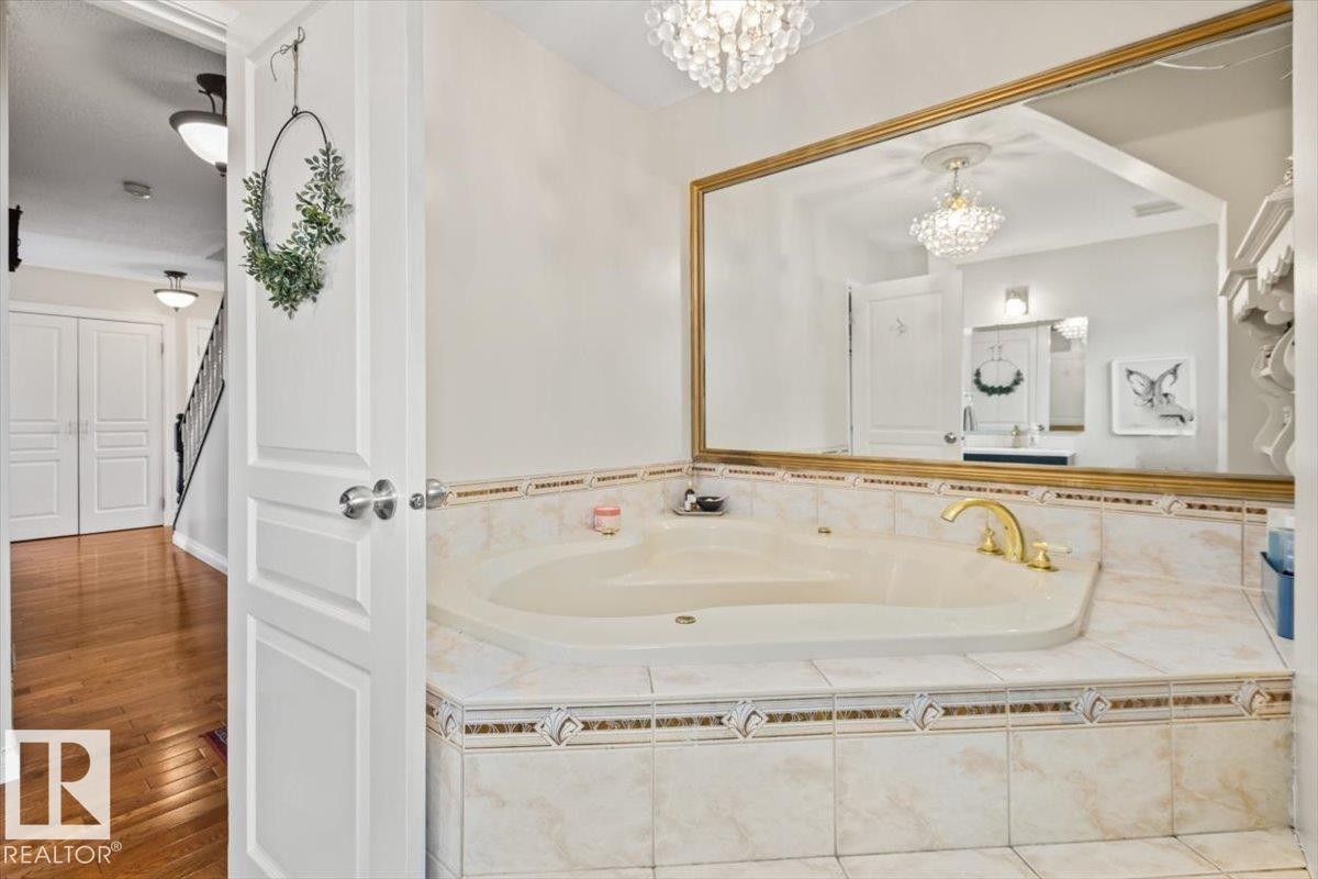 2446 78 Street, Edmonton, AB - Indoor Photo Showing Bathroom
