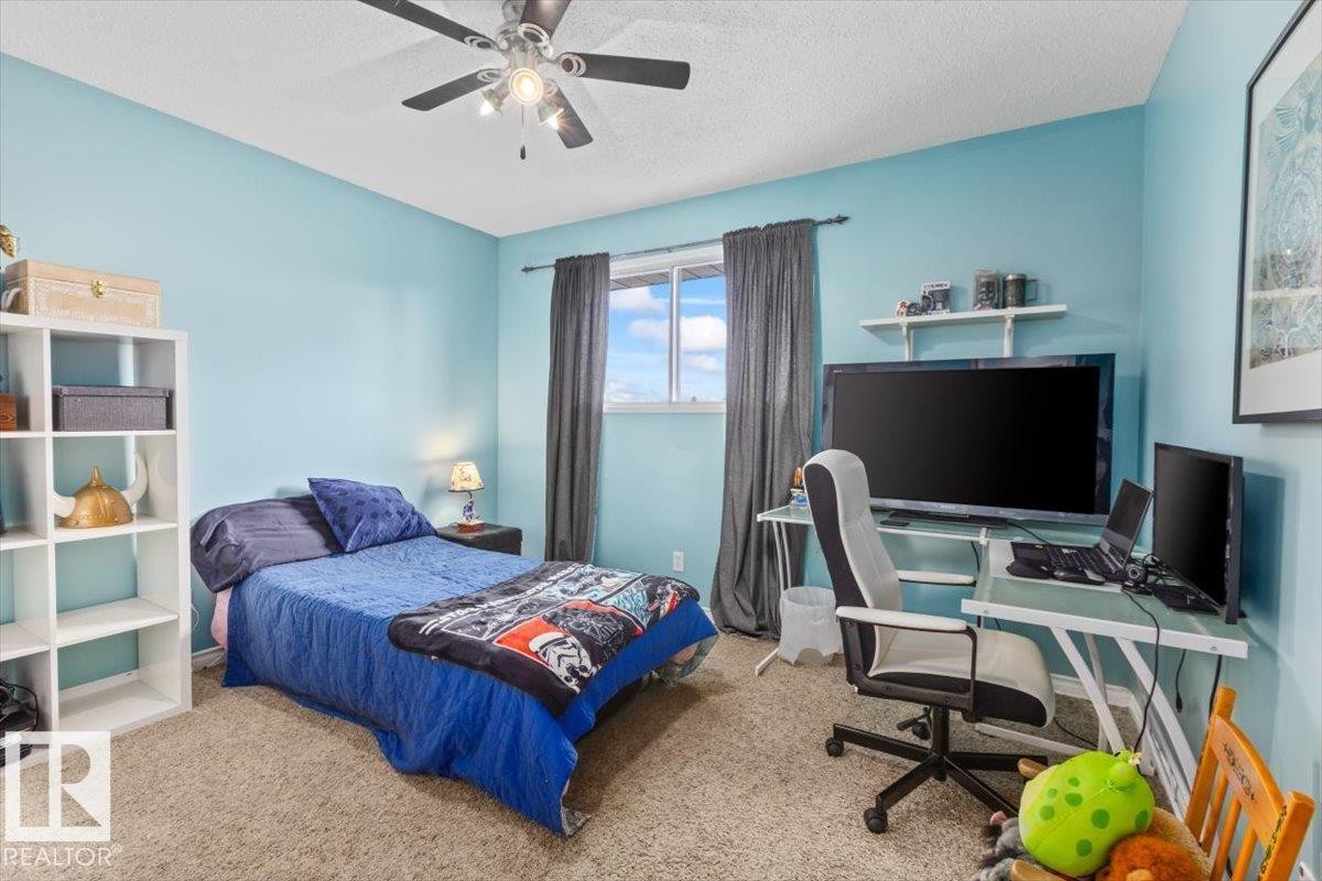 2446 78 Street, Edmonton, AB - Indoor Photo Showing Bedroom