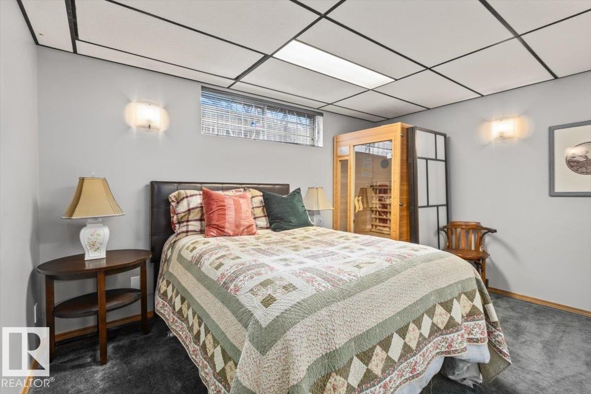 2446 78 Street, Edmonton, AB - Indoor Photo Showing Bedroom