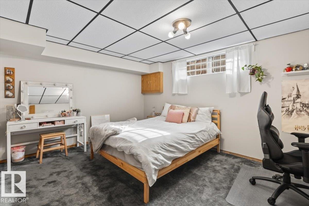 2446 78 Street, Edmonton, AB - Indoor Photo Showing Bedroom