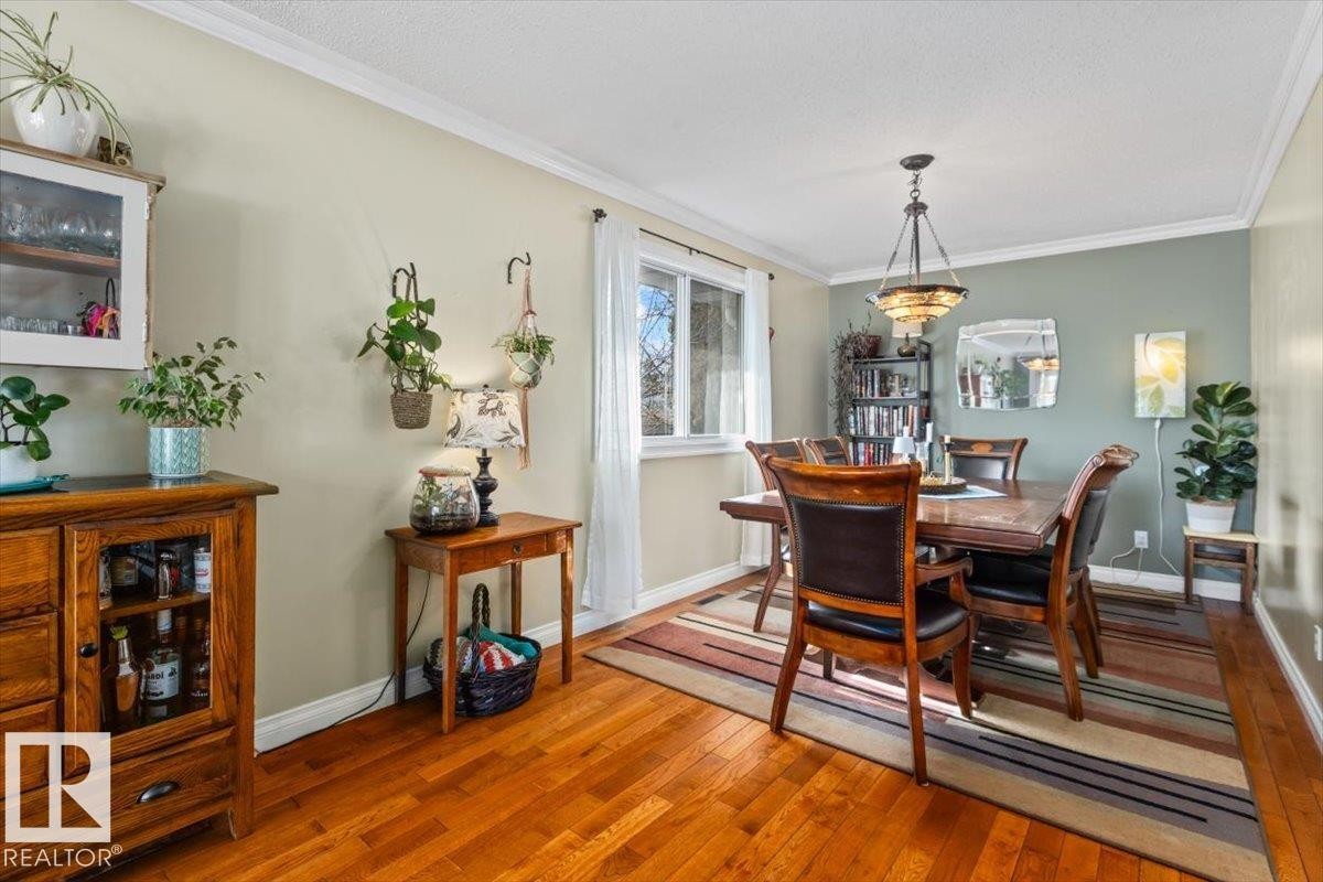 2446 78 Street, Edmonton, AB - Indoor Photo Showing Dining Room