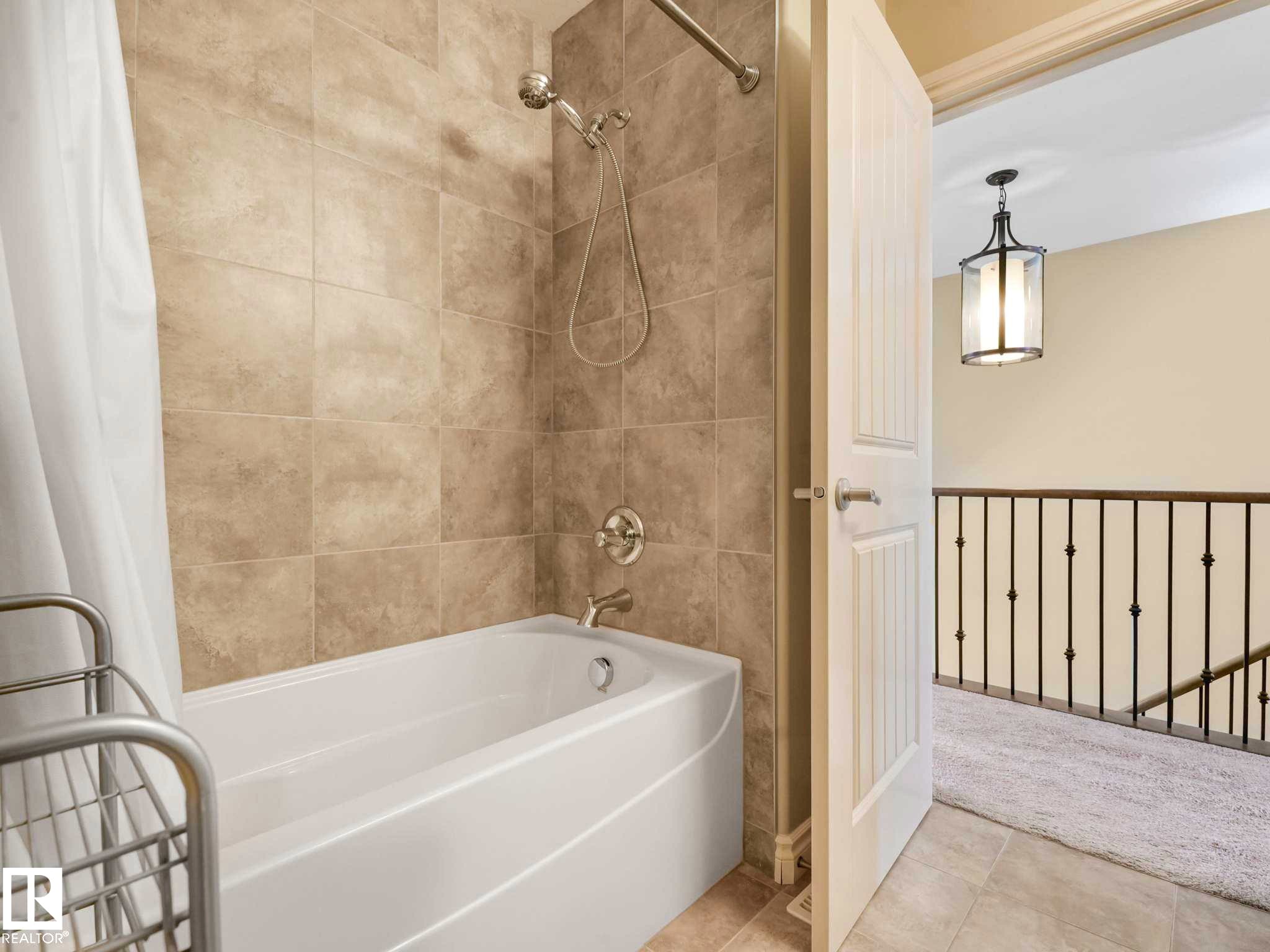 3441 West Landing, Edmonton, AB - Indoor Photo Showing Bathroom