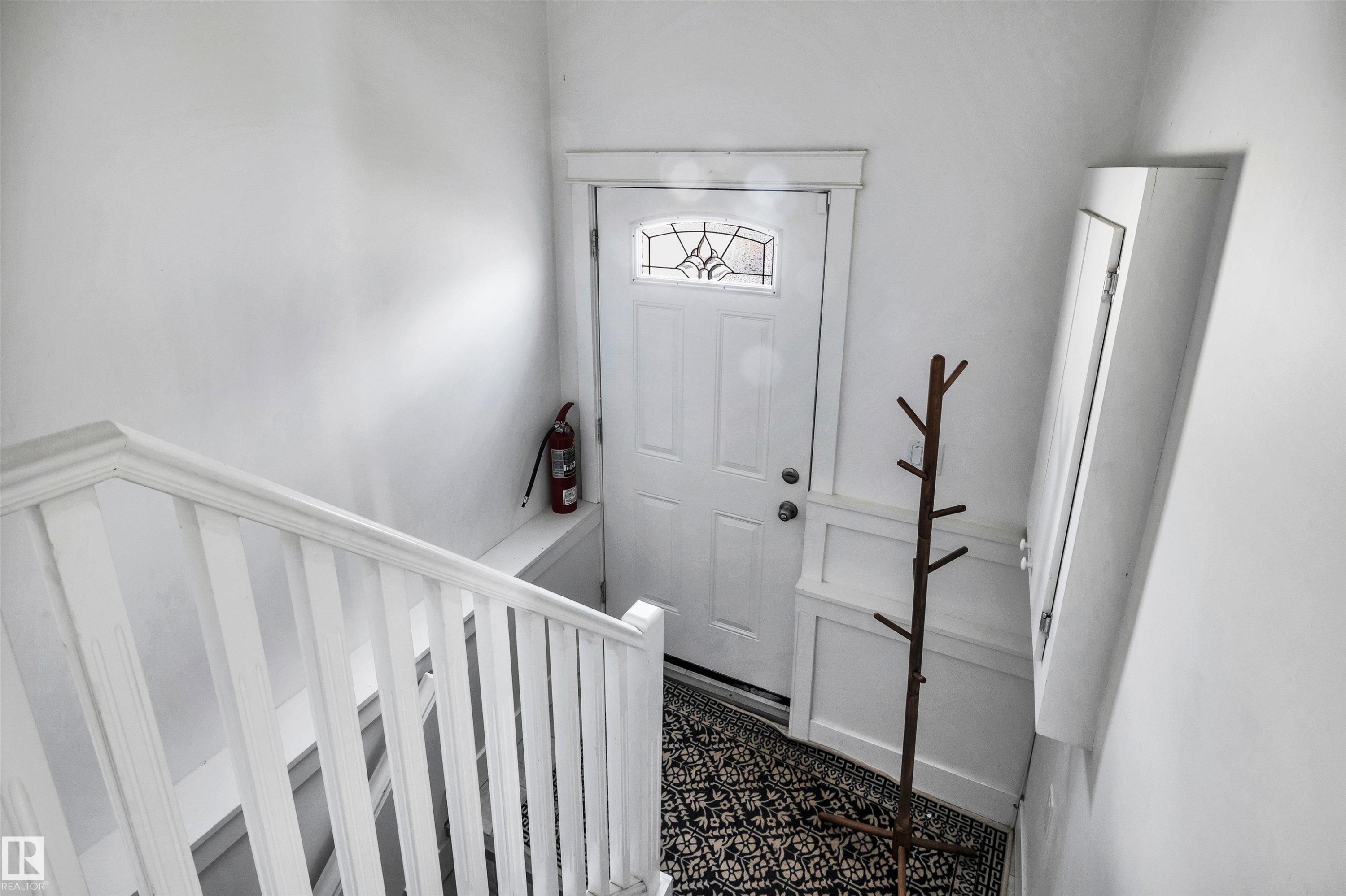 11531 97 Street, Edmonton, AB - Indoor Photo Showing Other Room