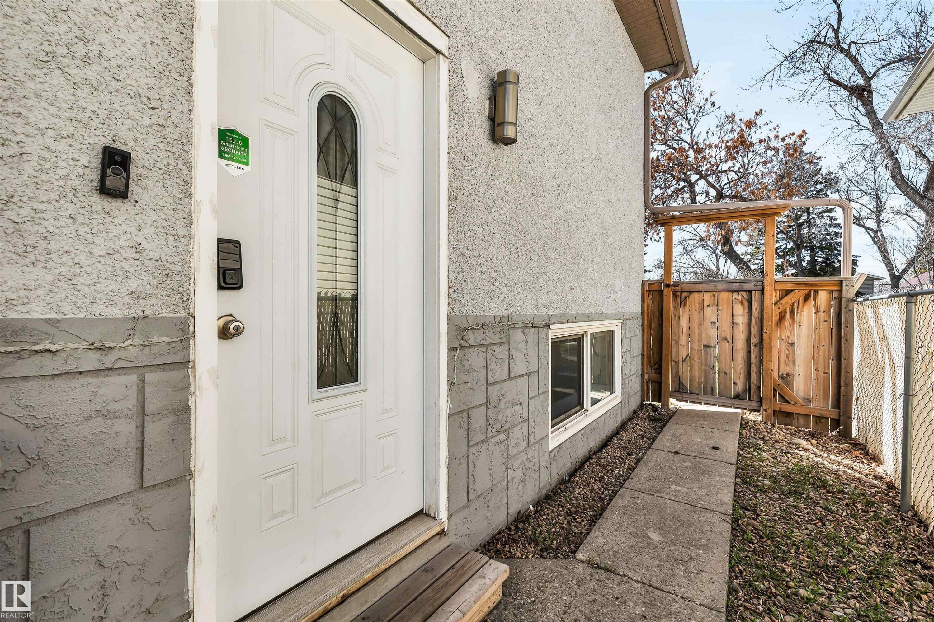 11531 97 Street, Edmonton, AB - Outdoor