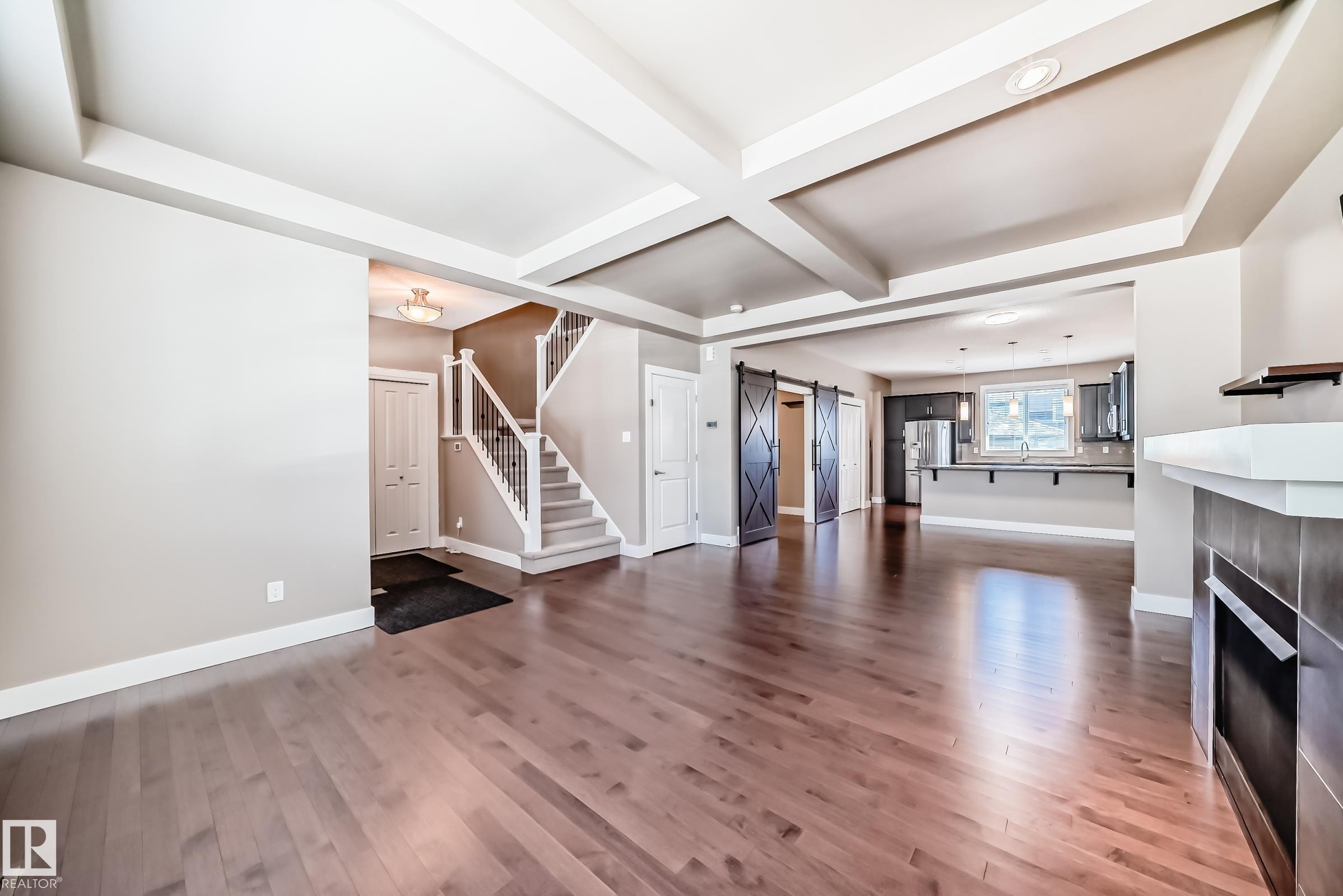 7293 Morgan Road, Edmonton, AB - Indoor Photo Showing Other Room
